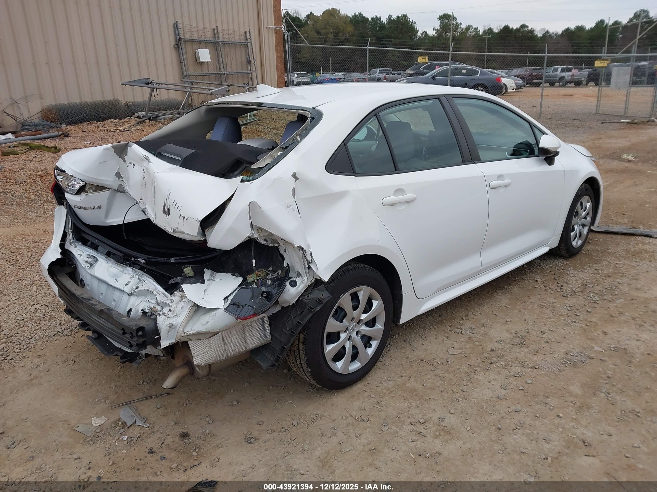 TOYOTA COROLLA image 4