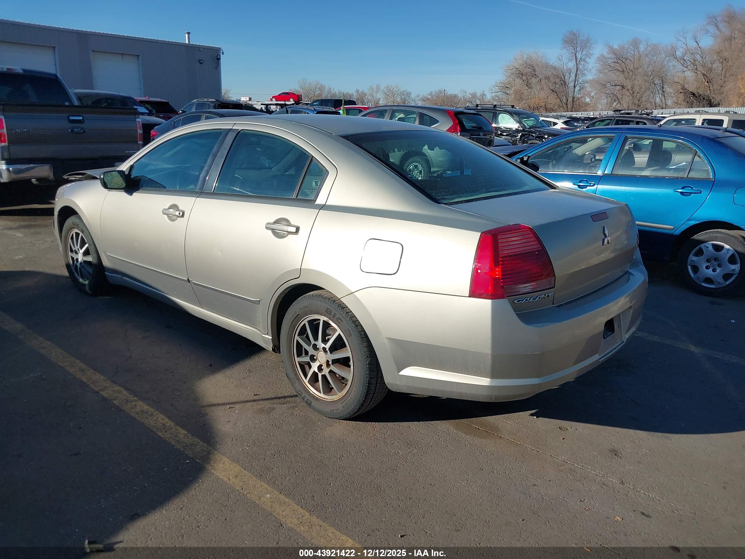 MITSUBISHI GALANT image 3