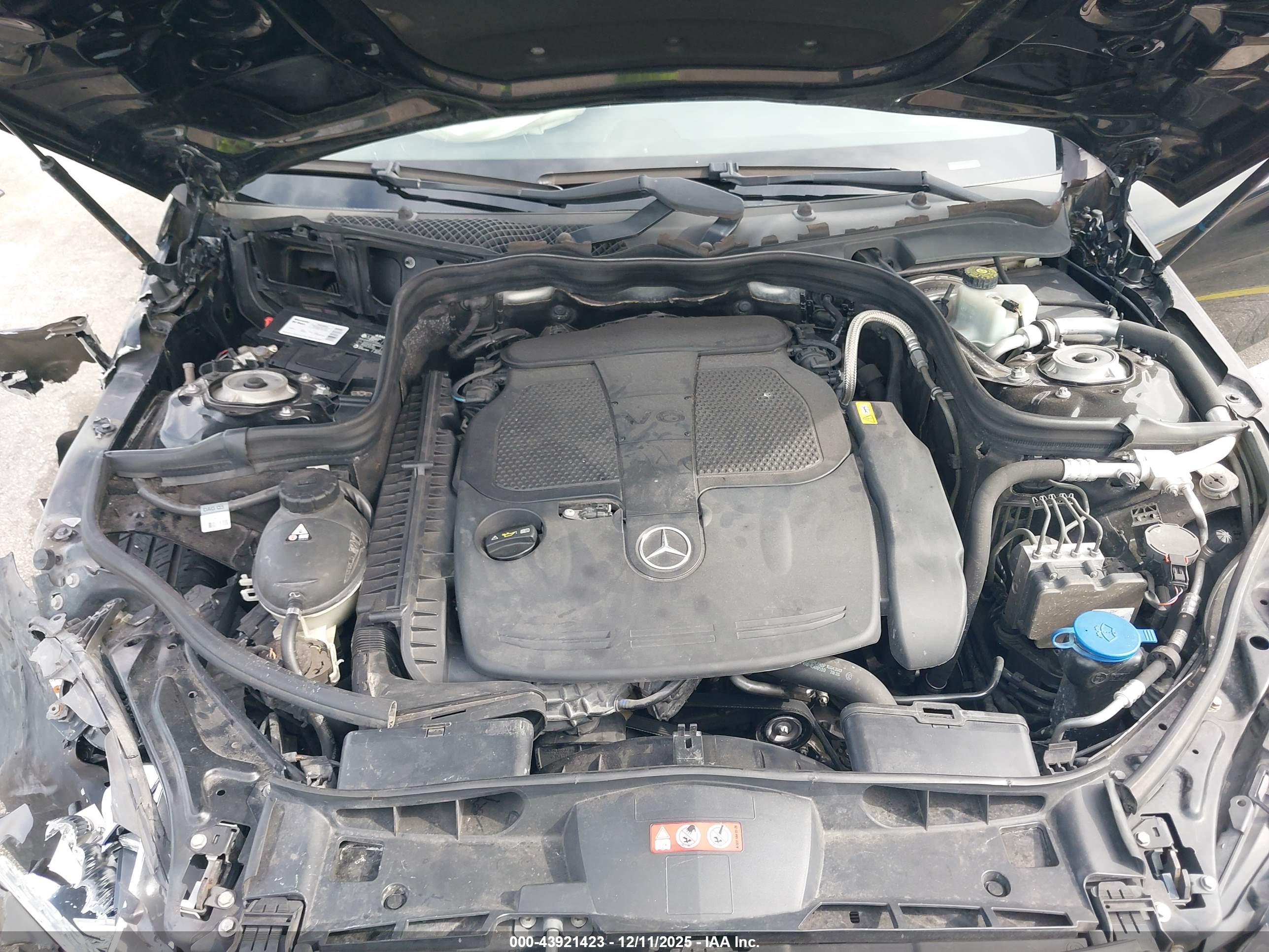 MERCEDES-BENZ E image 10