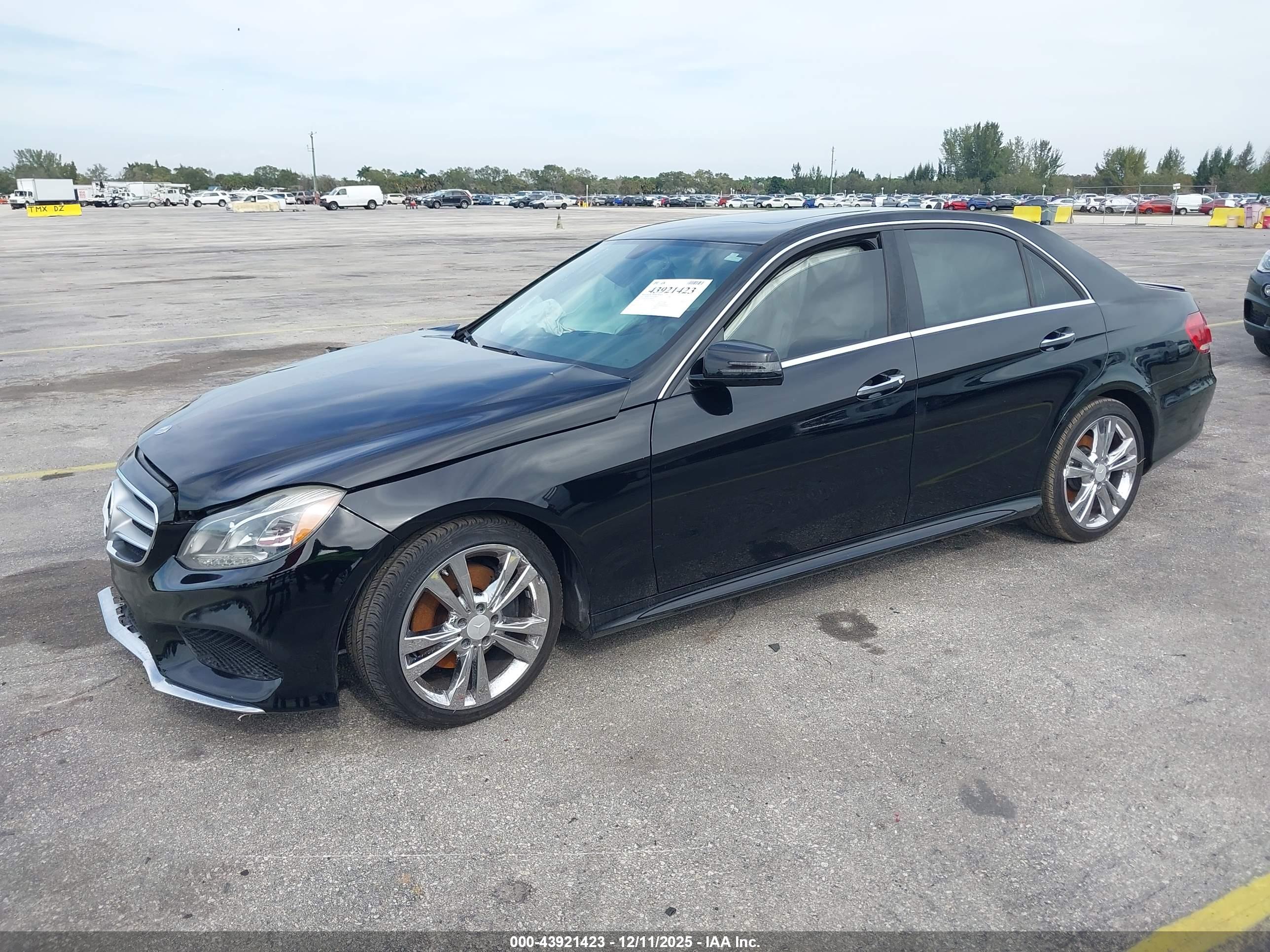 MERCEDES-BENZ E image 2