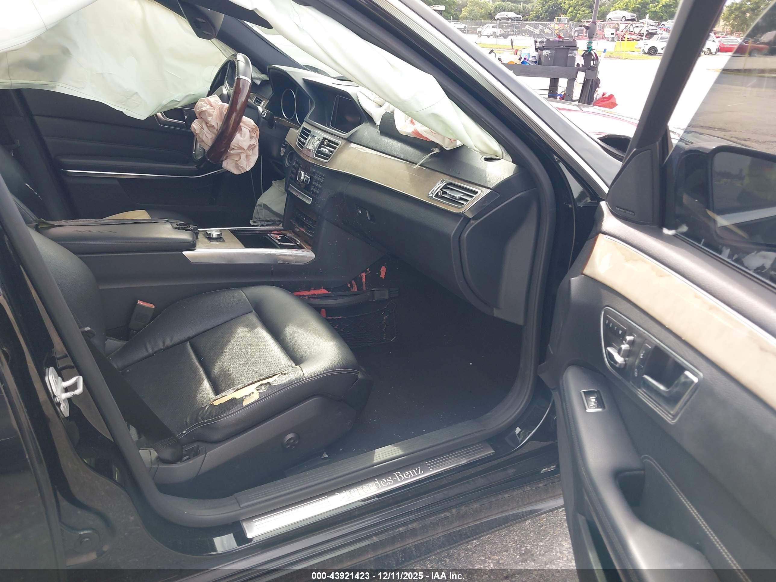 MERCEDES-BENZ E image 5