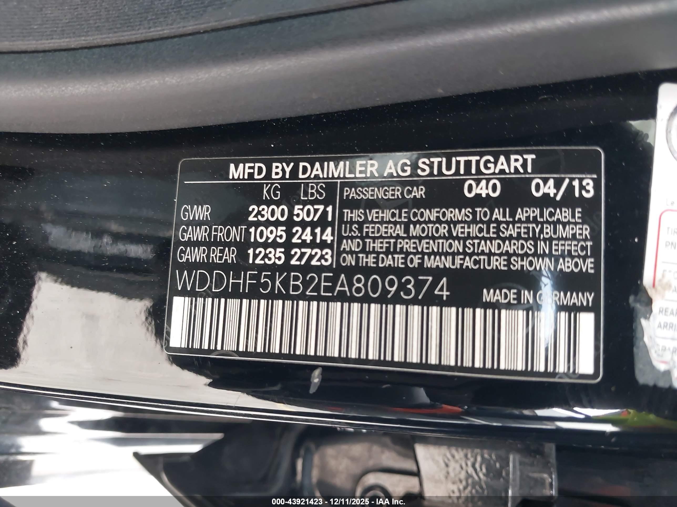 MERCEDES-BENZ E image 9