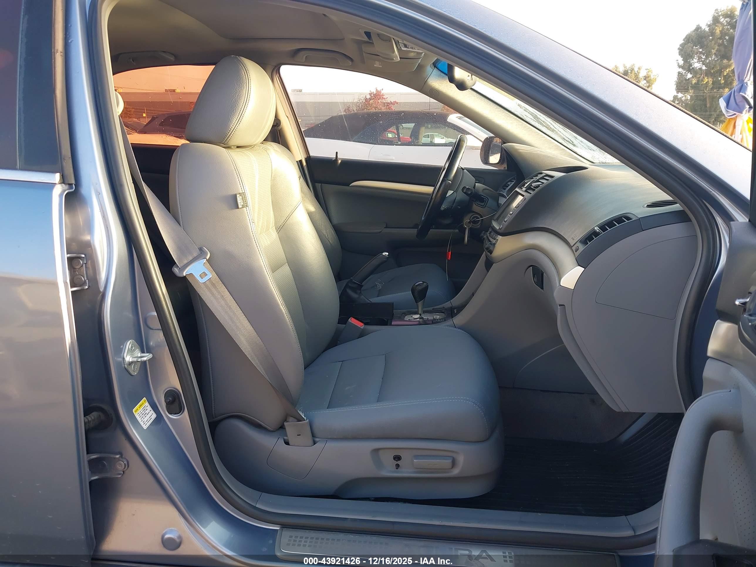 ACURA TSX image 5