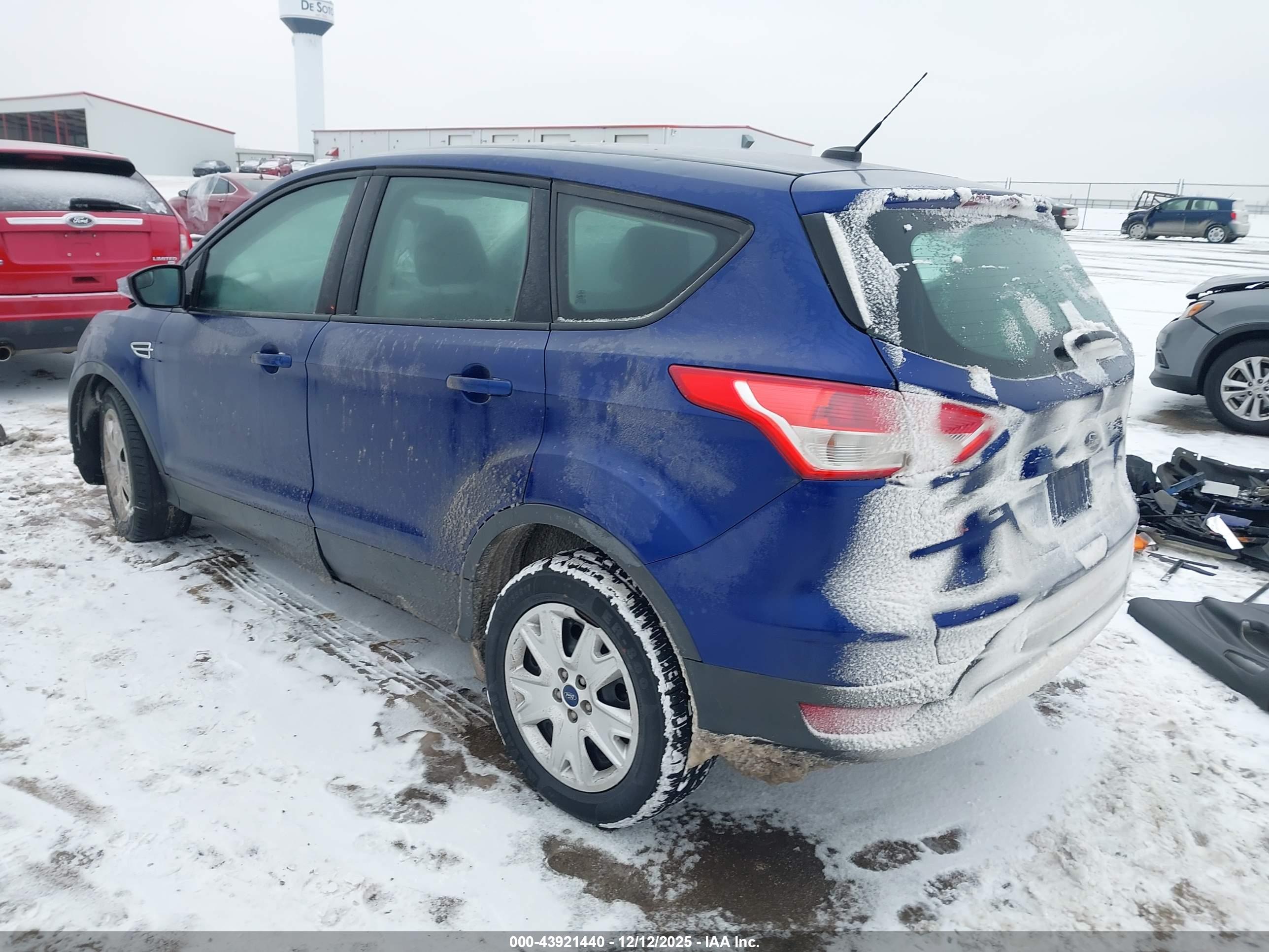 FORD ESCAPE image 3