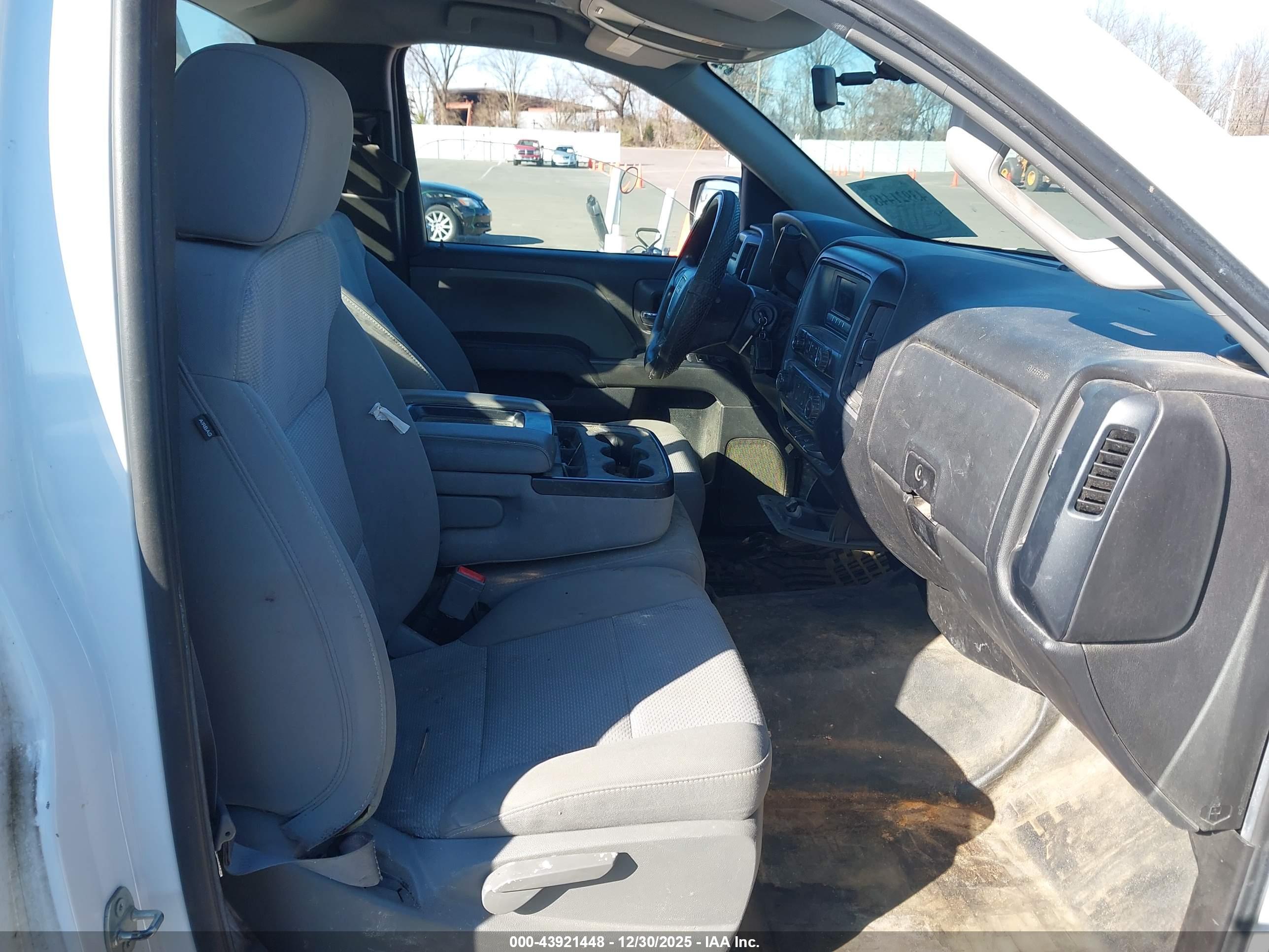 GMC SIERRA image 5