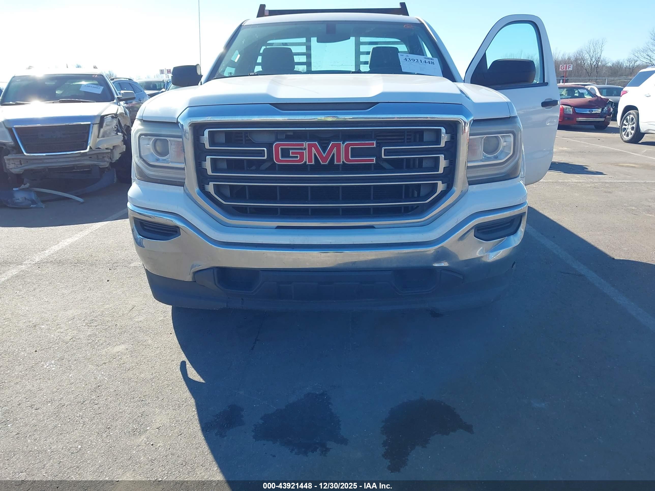 GMC SIERRA image 6
