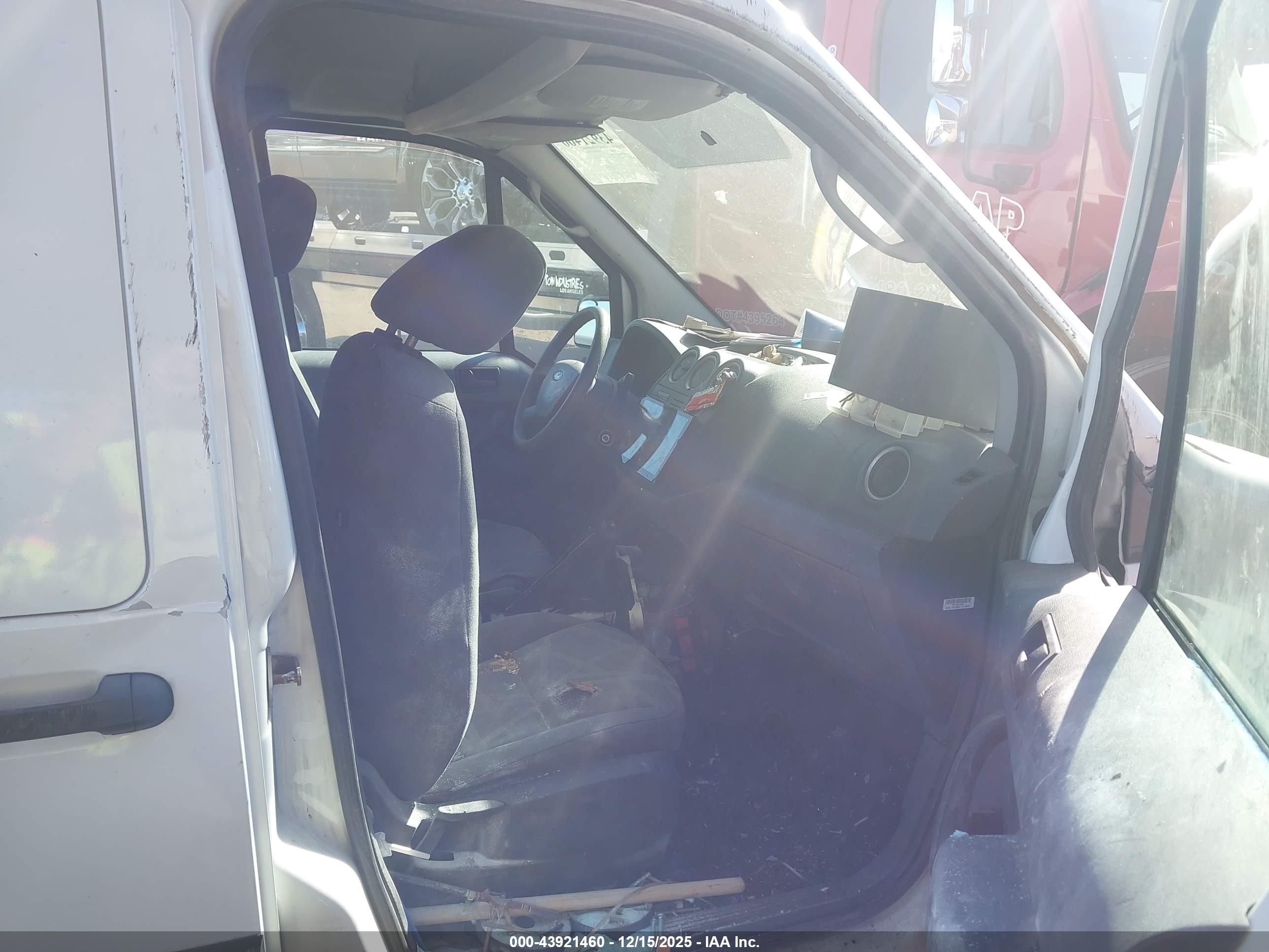 FORD TRANSIT image 5