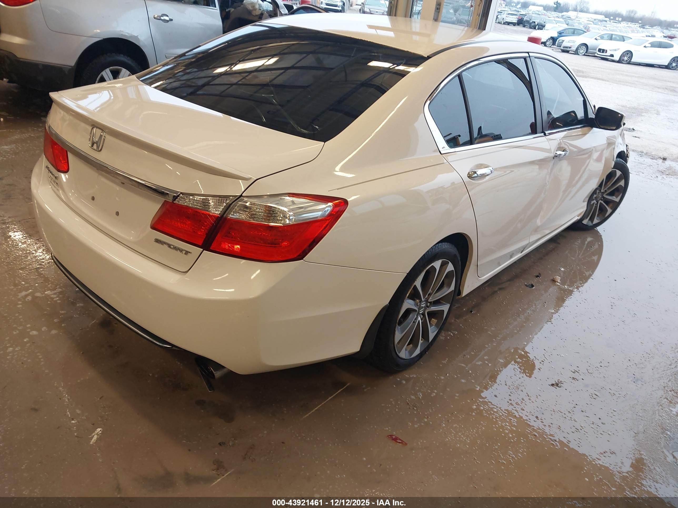 HONDA ACCORD image 4