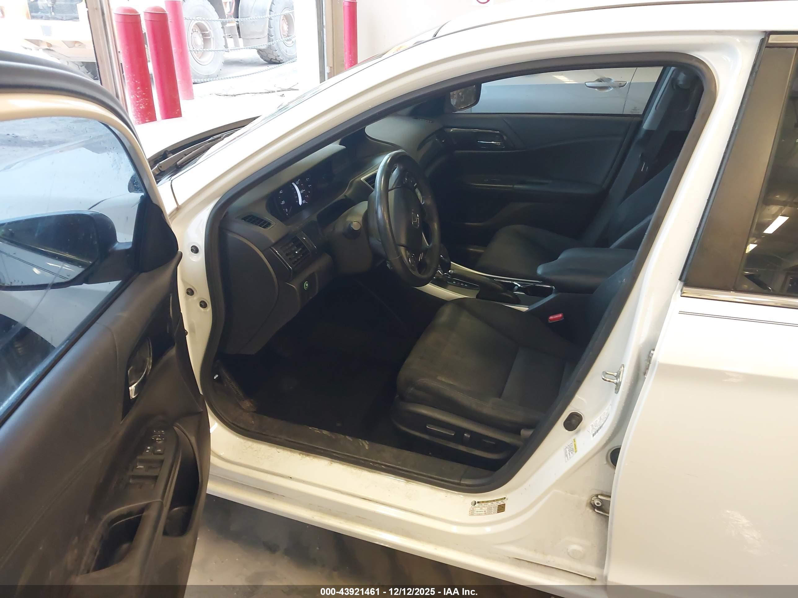 HONDA ACCORD image 5