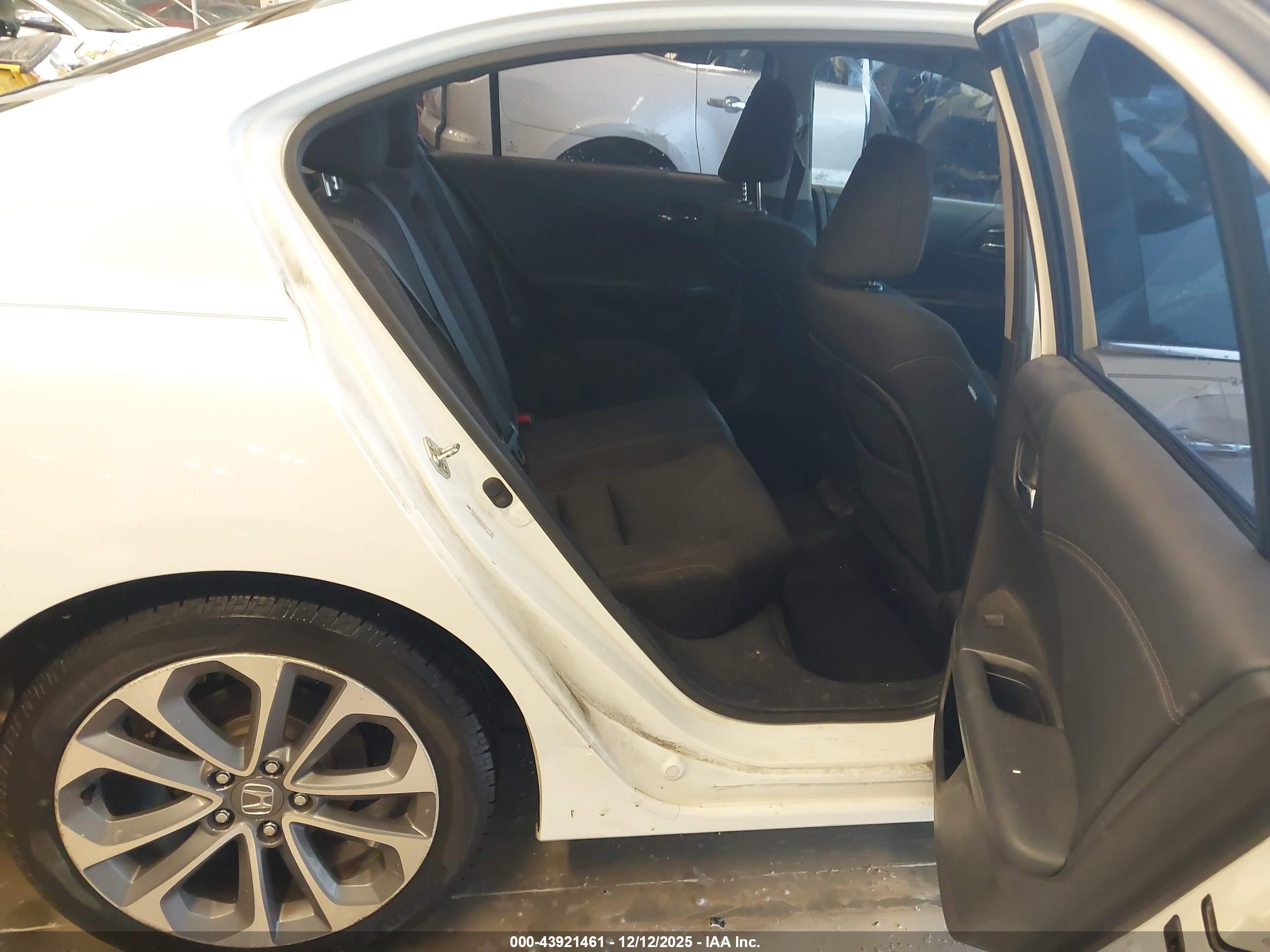 HONDA ACCORD image 8