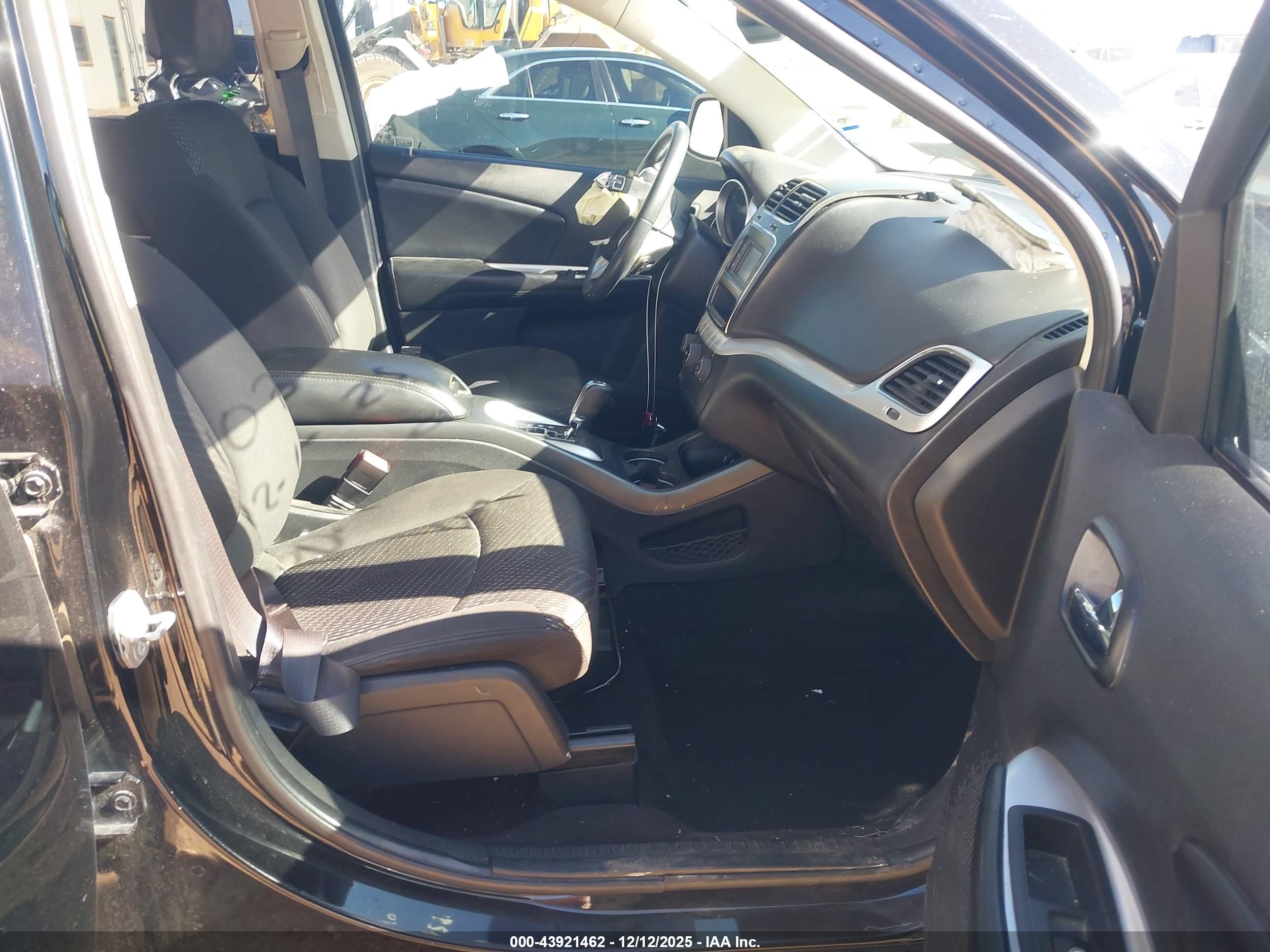 DODGE JOURNEY image 5
