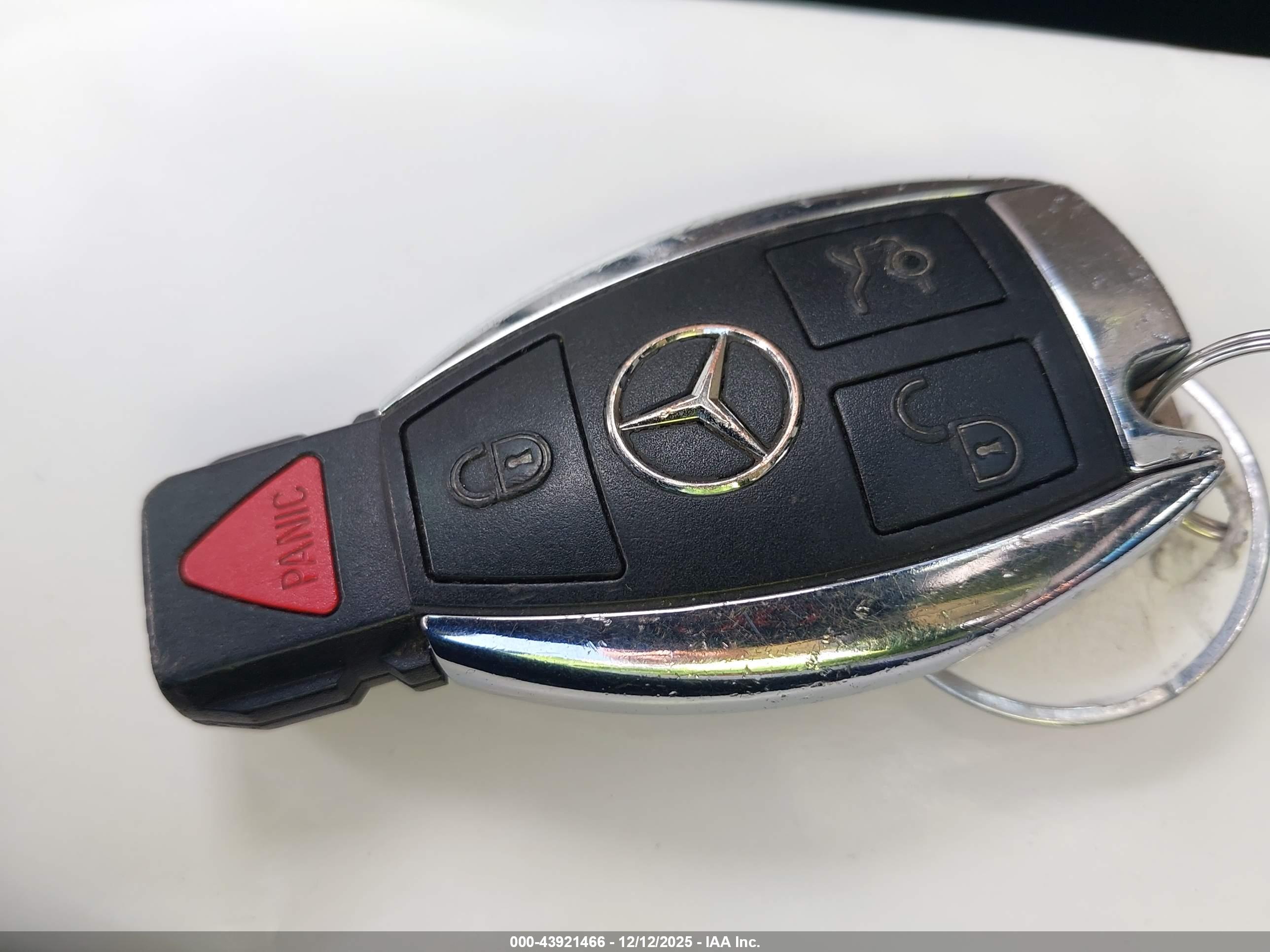 MERCEDES-BENZ C image 11