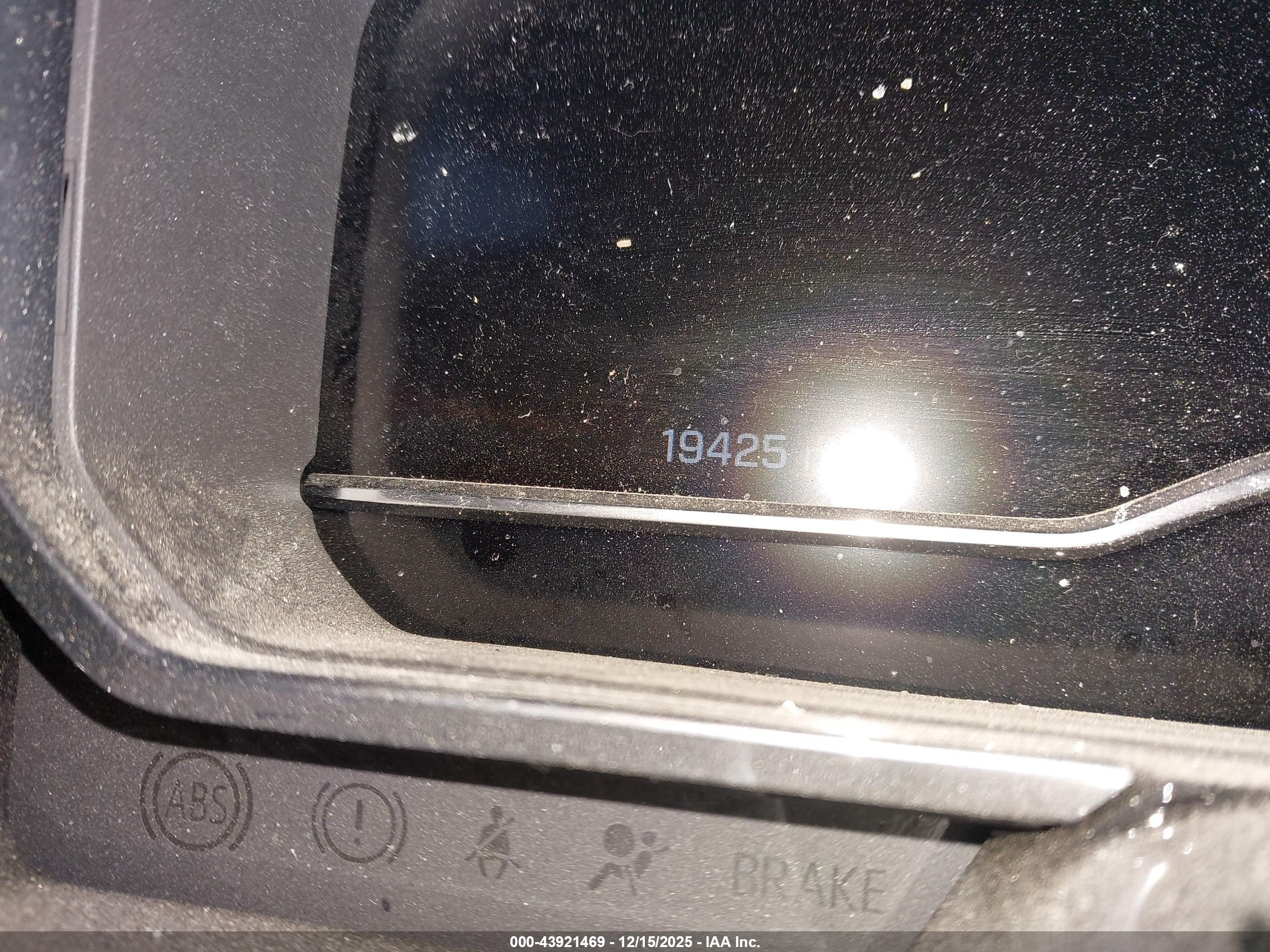 CHEVROLET SILVERADO image 7