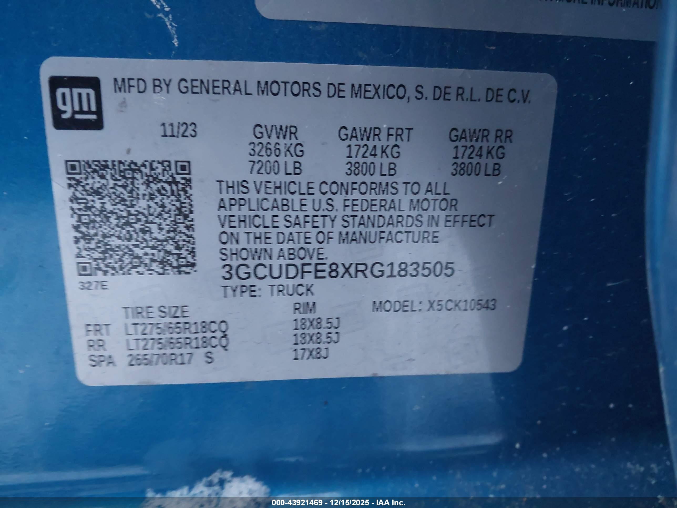 CHEVROLET SILVERADO image 9
