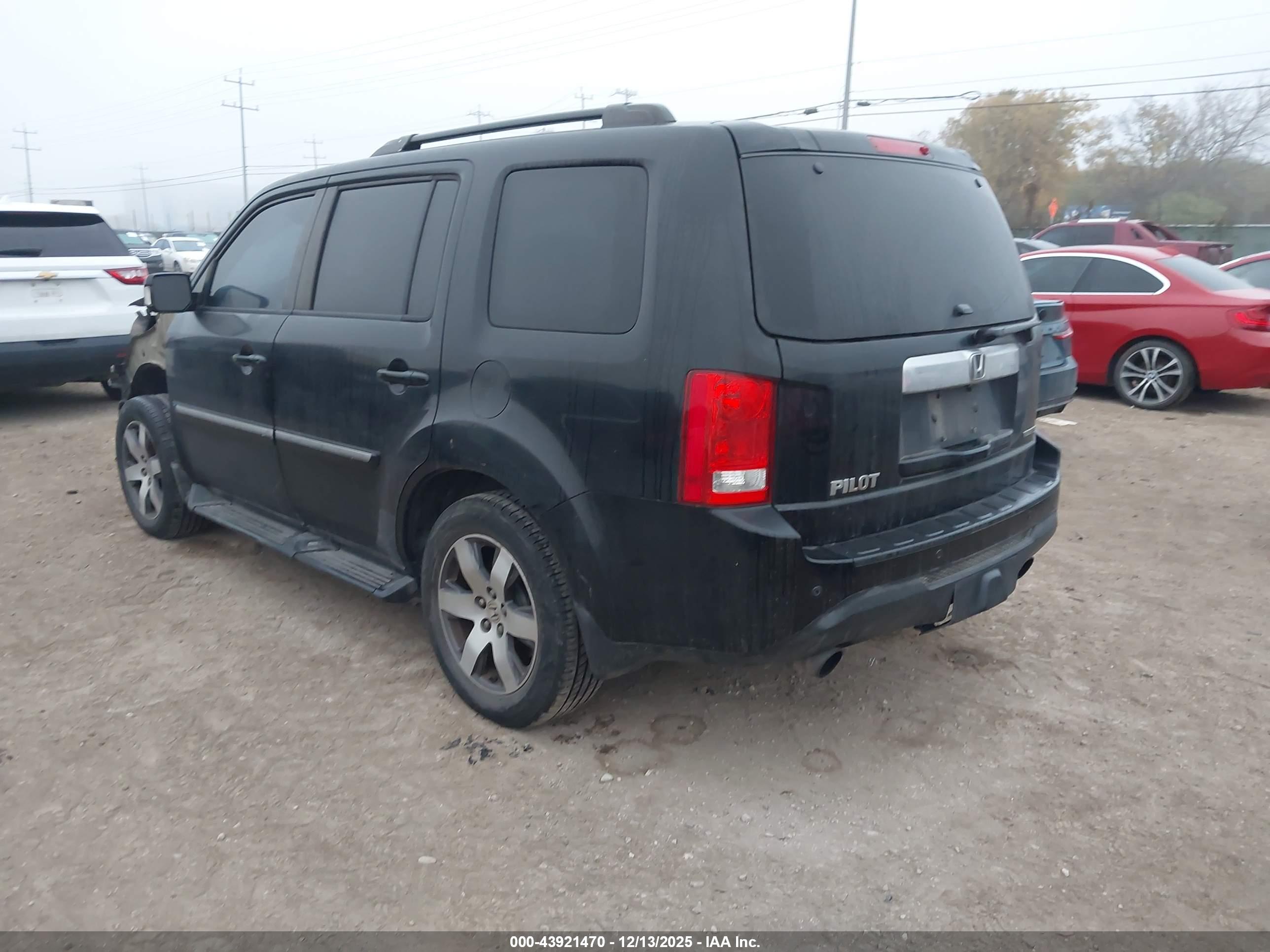 HONDA PILOT image 3
