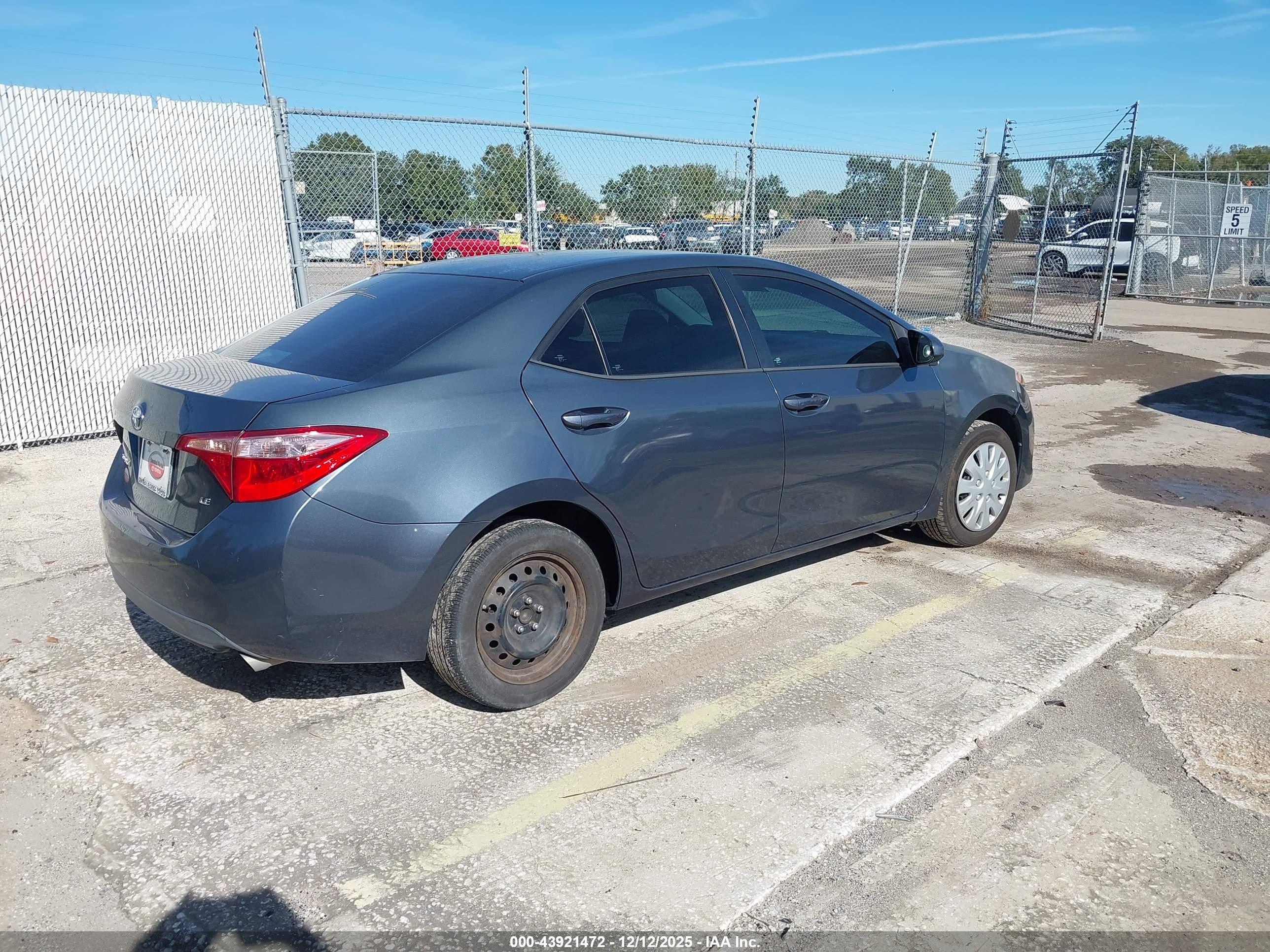 TOYOTA COROLLA image 4