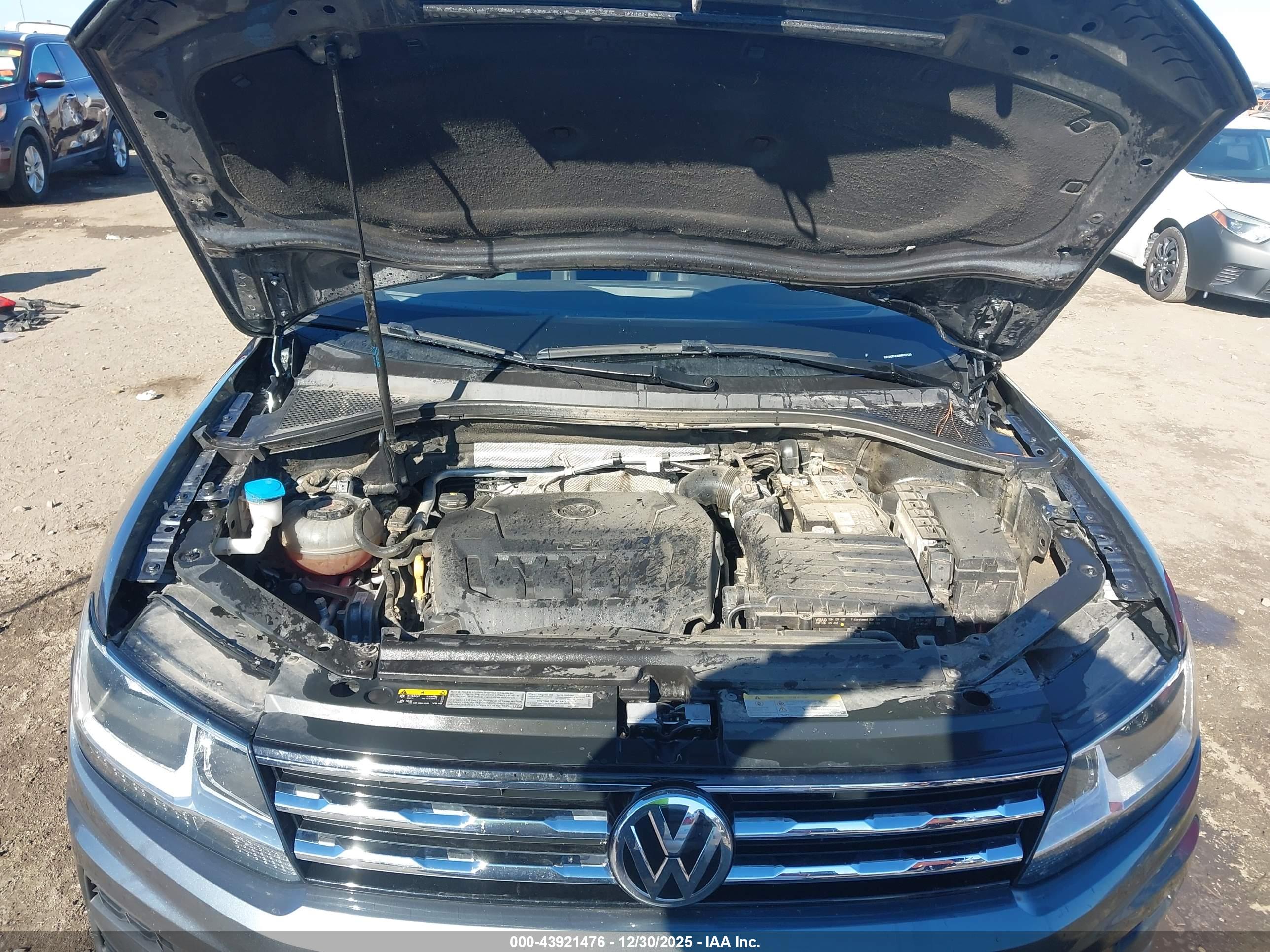 VOLKSWAGEN TIGUAN image 10
