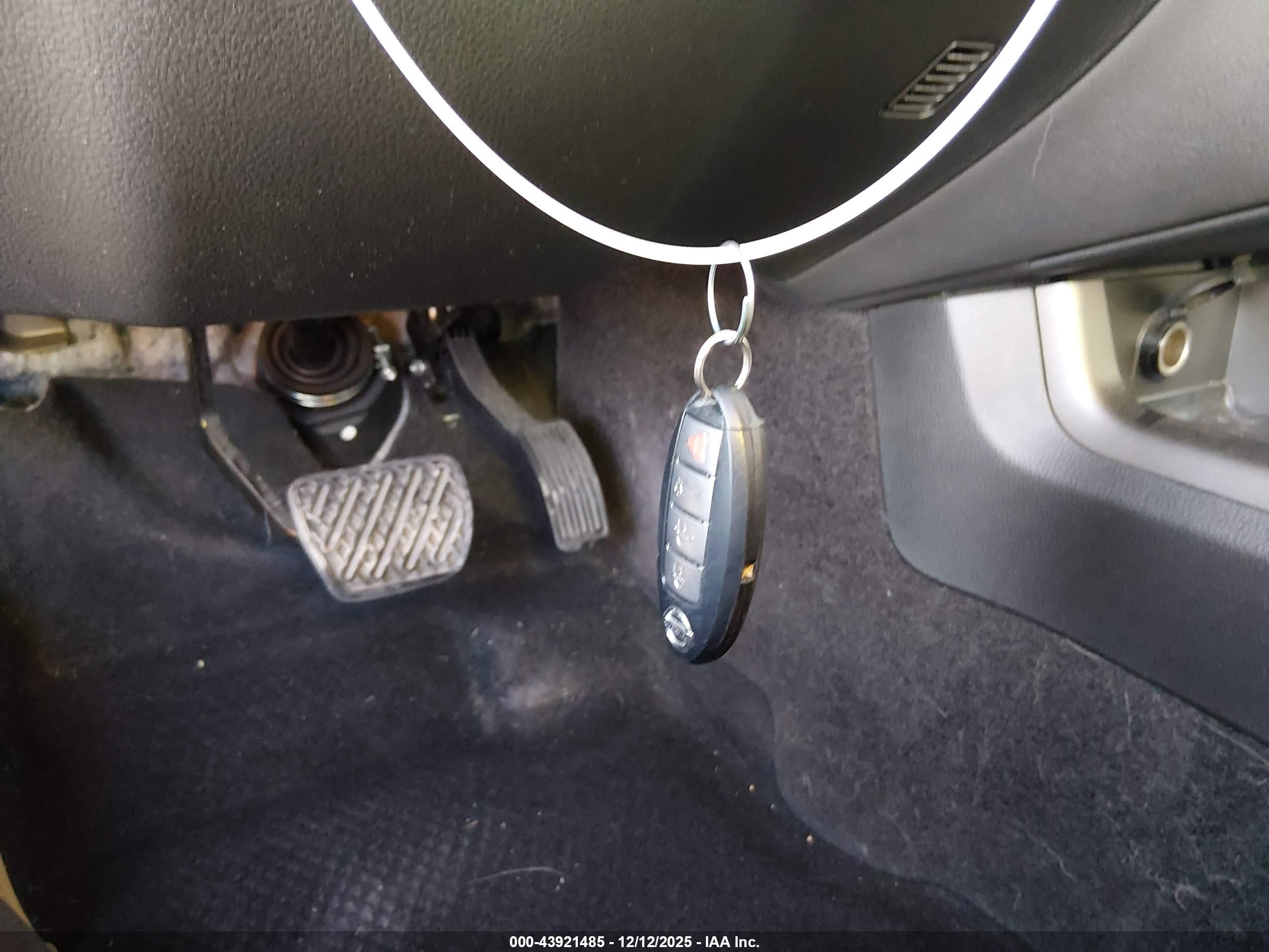 NISSAN MURANO image 11
