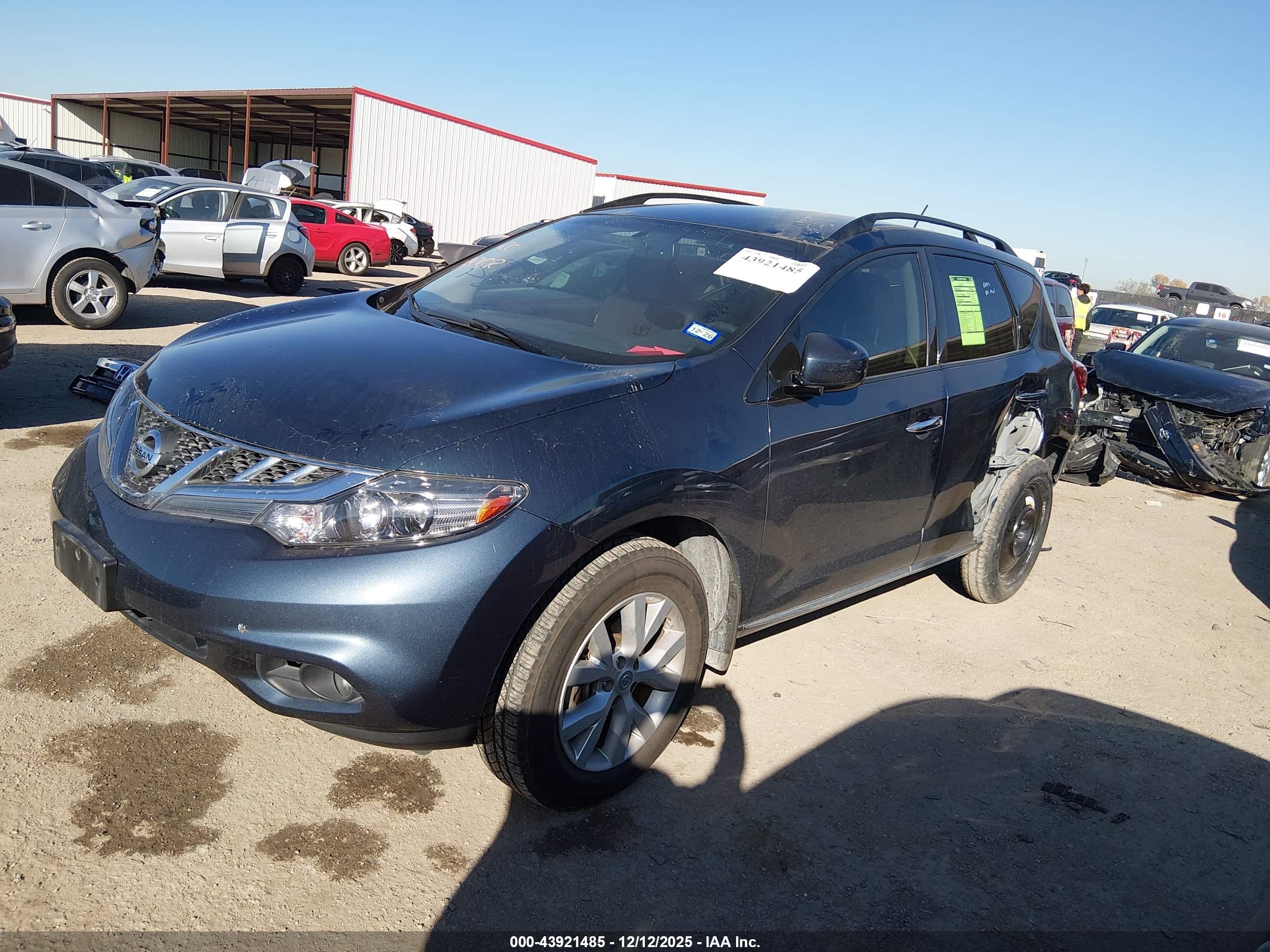 NISSAN MURANO image 2