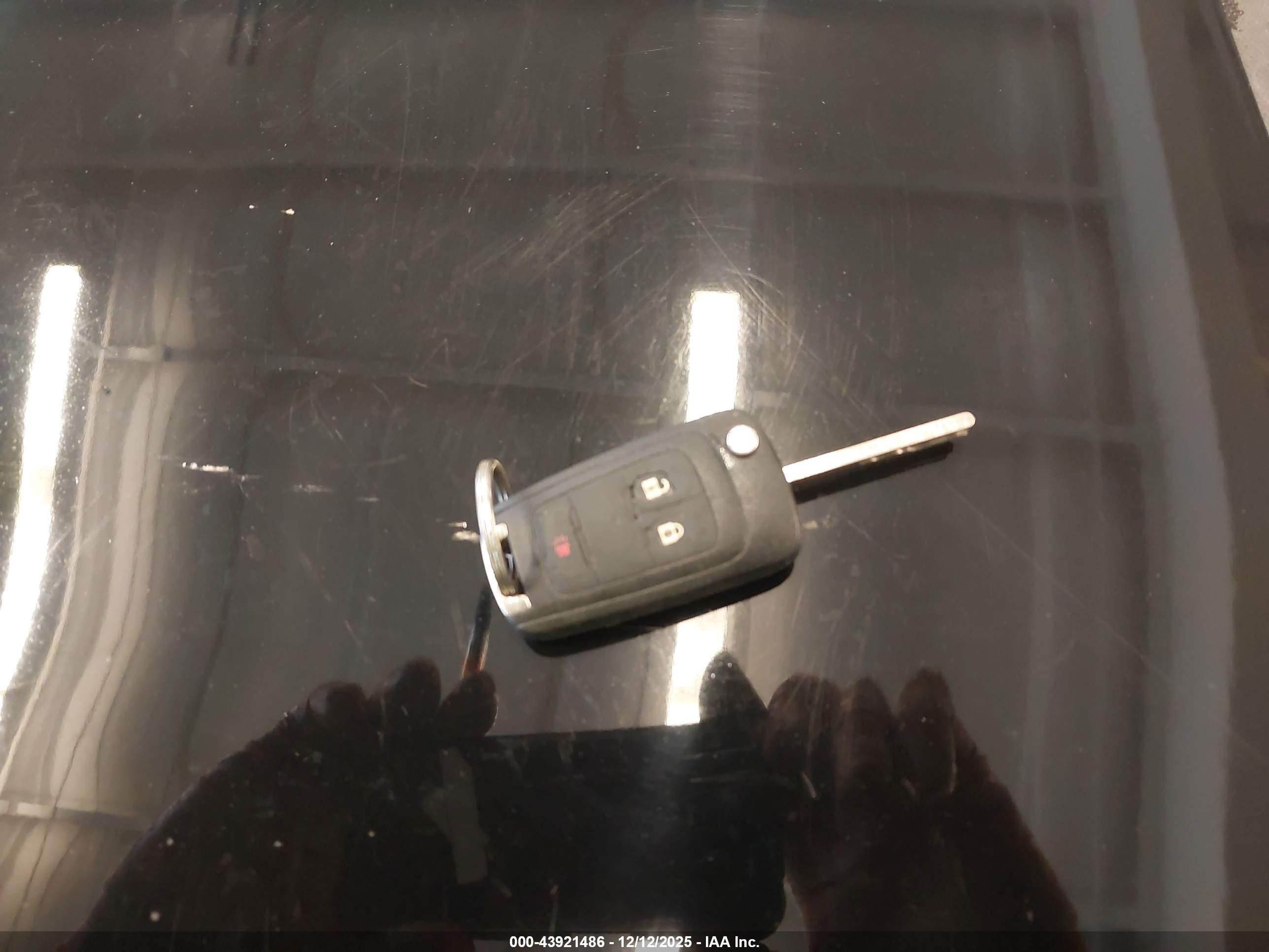CHEVROLET EQUINOX image 11