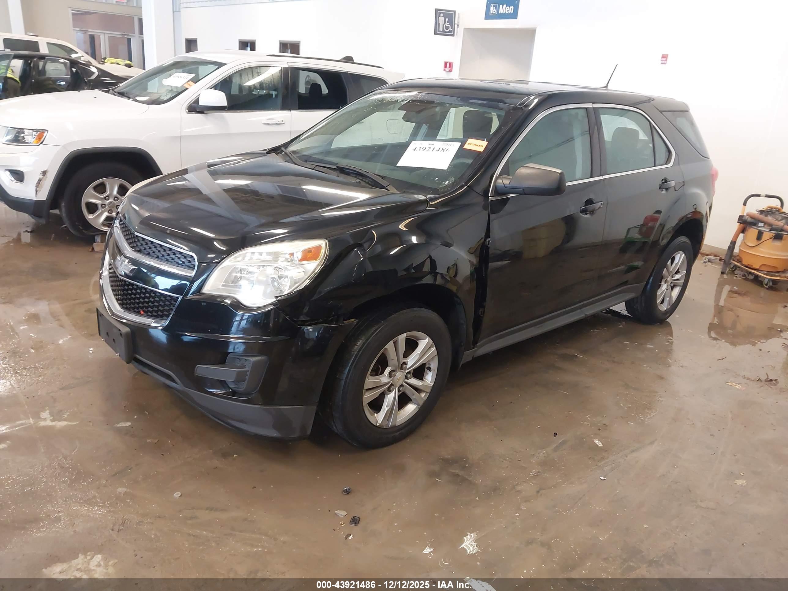CHEVROLET EQUINOX image 2