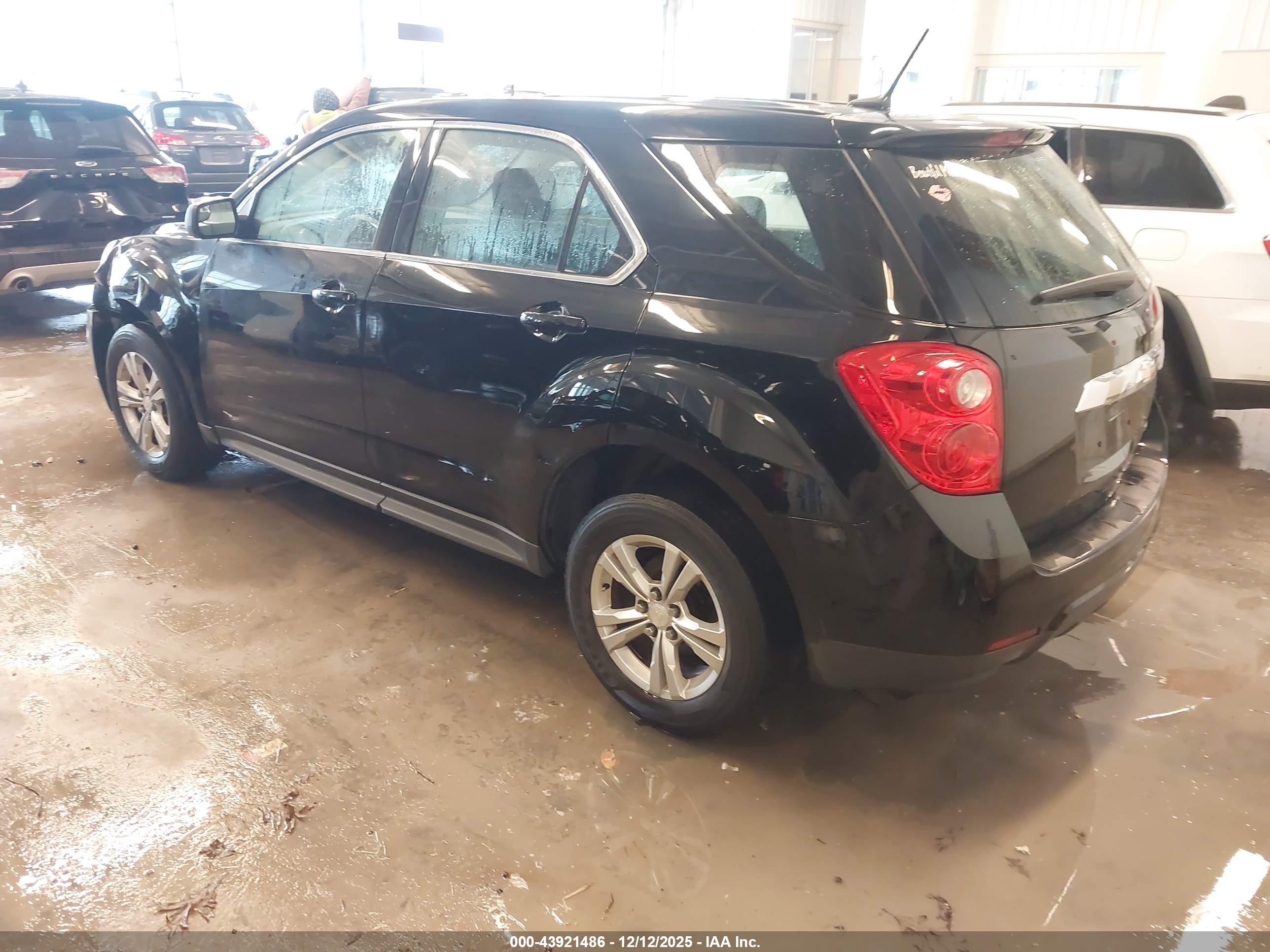 CHEVROLET EQUINOX image 3