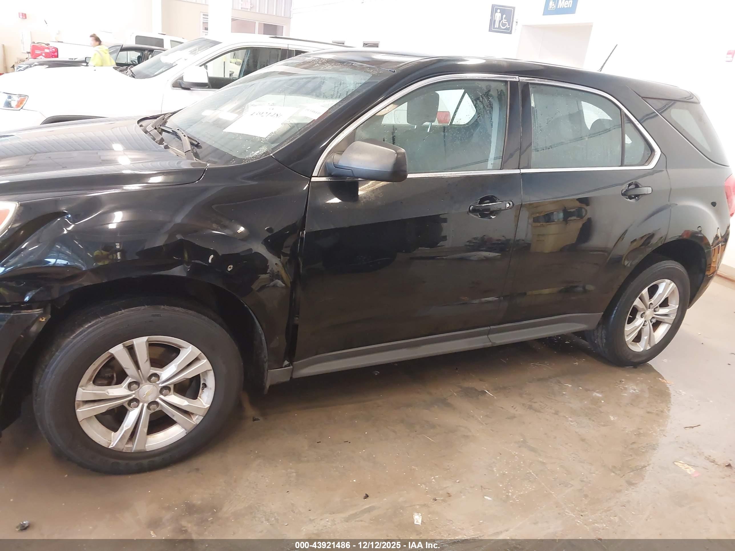 CHEVROLET EQUINOX image 6