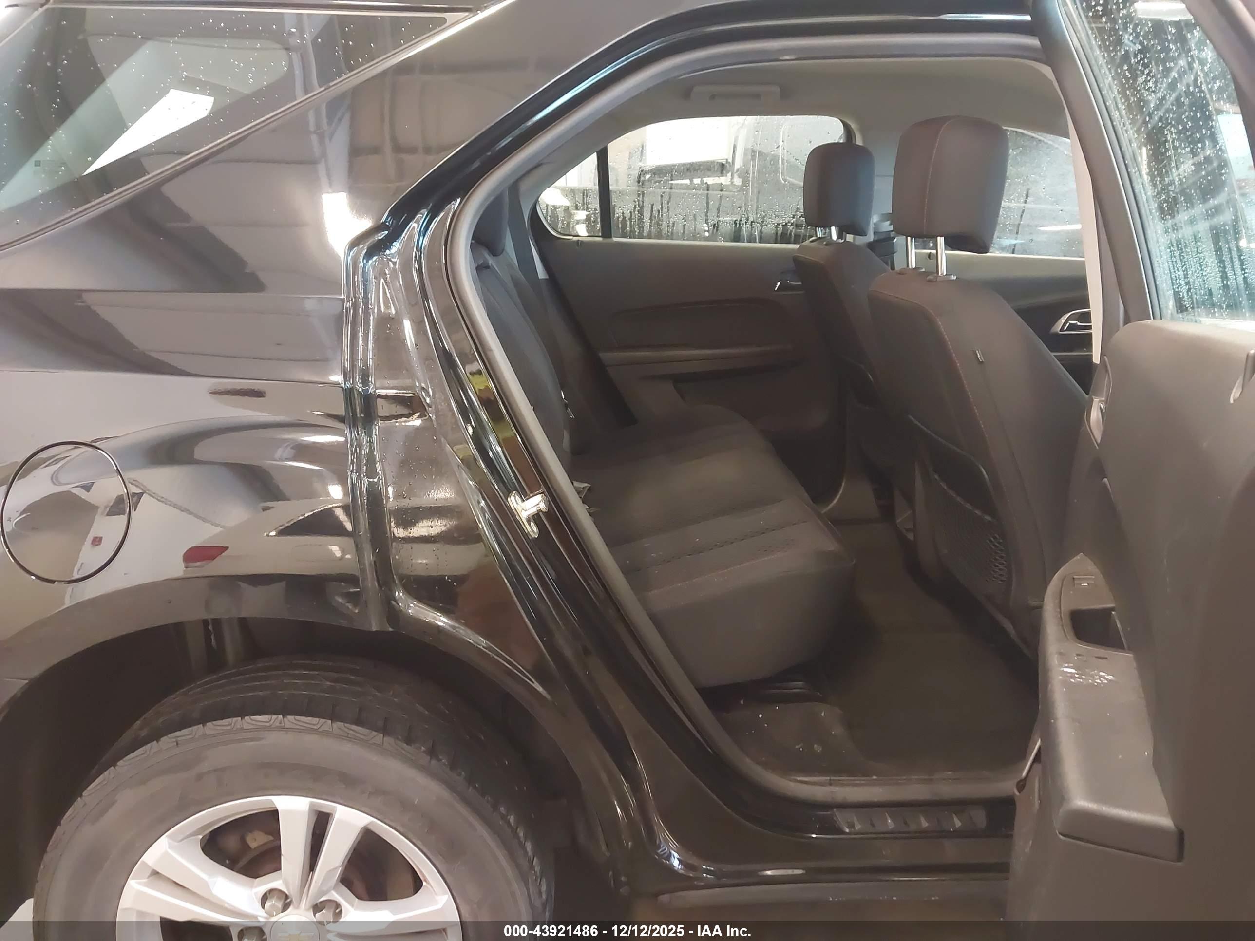 CHEVROLET EQUINOX image 8