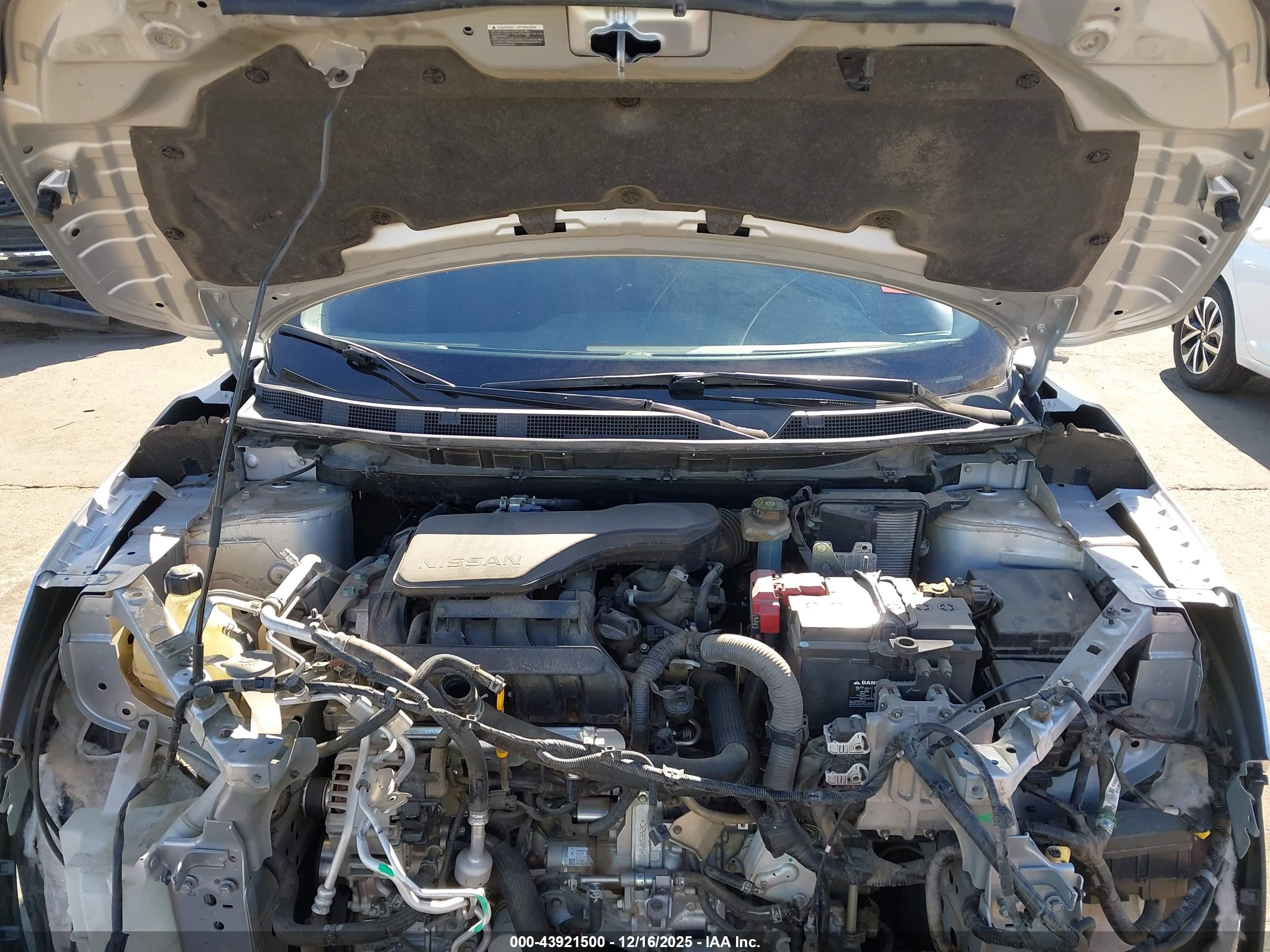 NISSAN ROGUE image 10