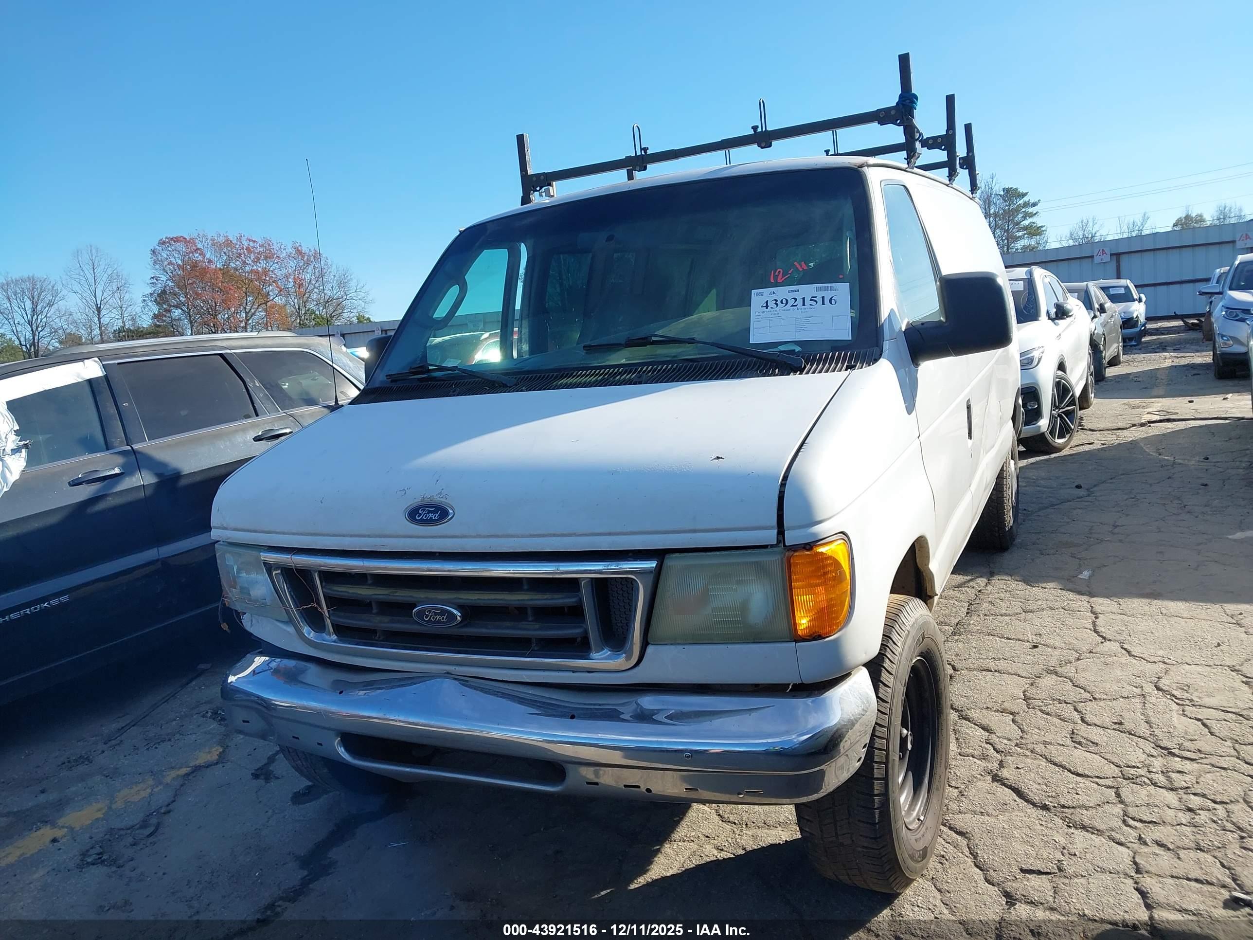 FORD E-250 image 2