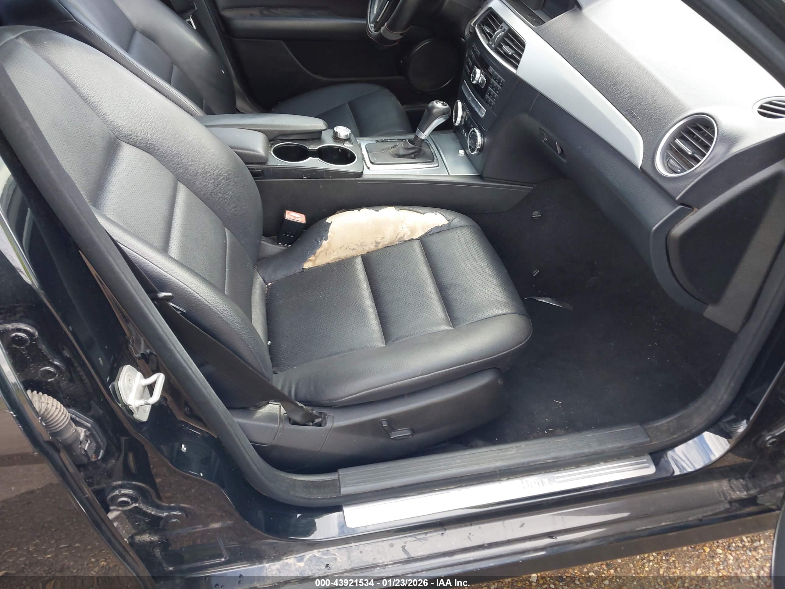 MERCEDES-BENZ C image 5