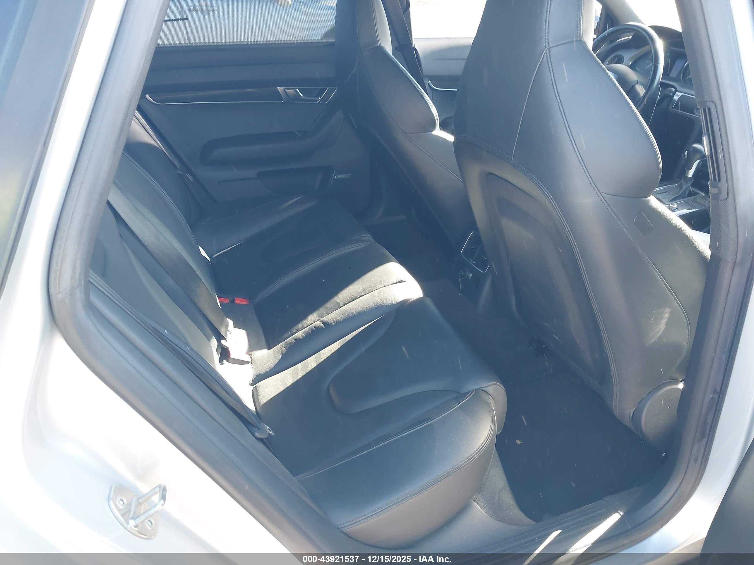 AUDI S6 image 8