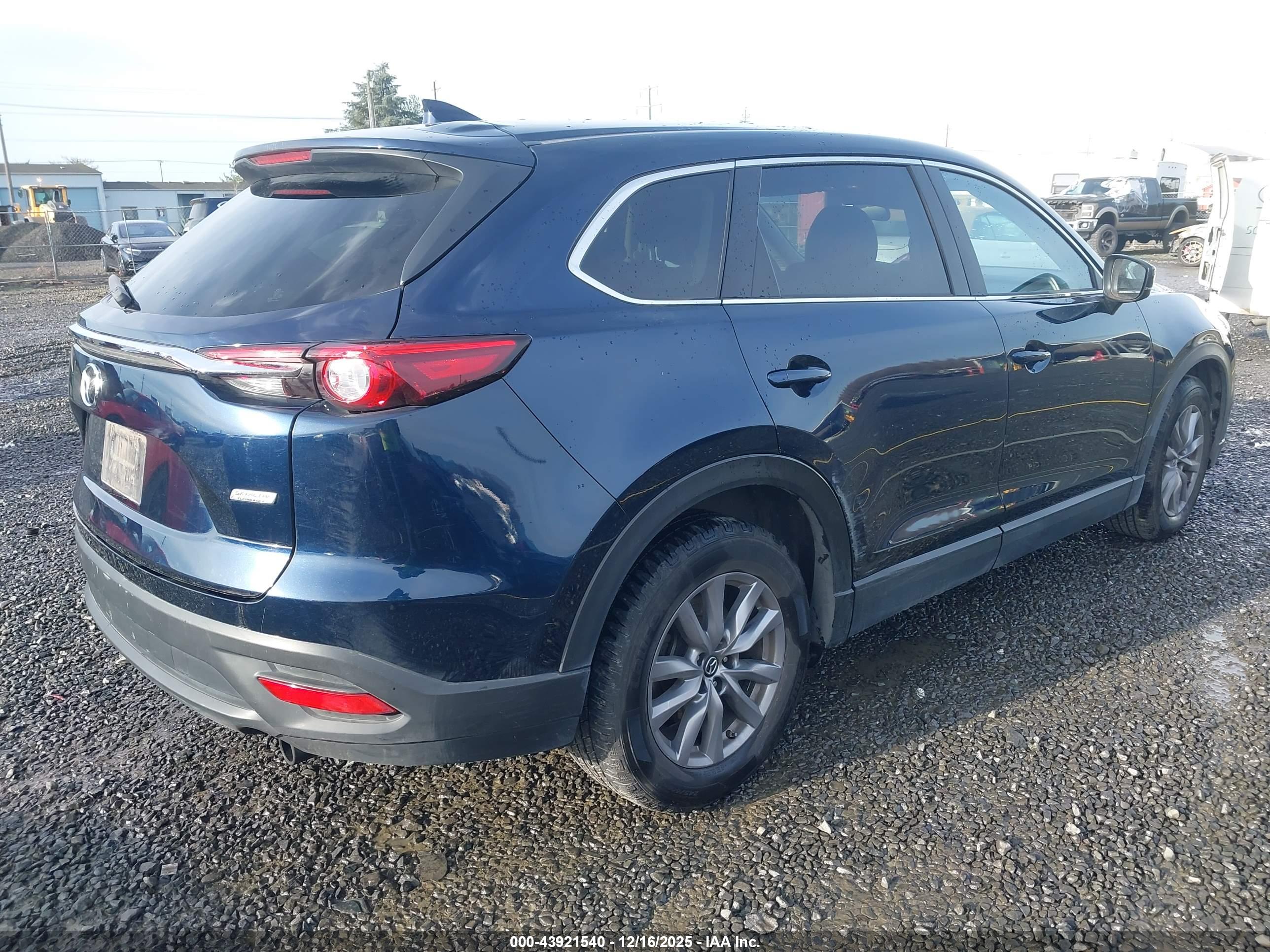 MAZDA CX-9 image 4
