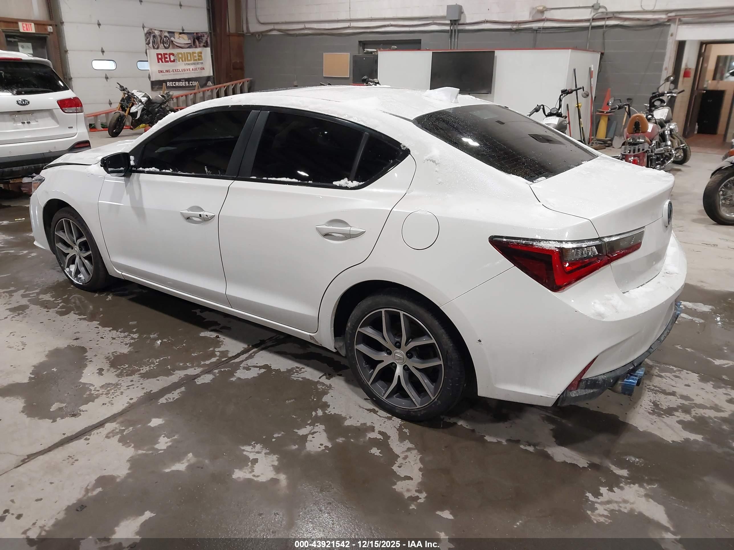 ACURA ILX image 3
