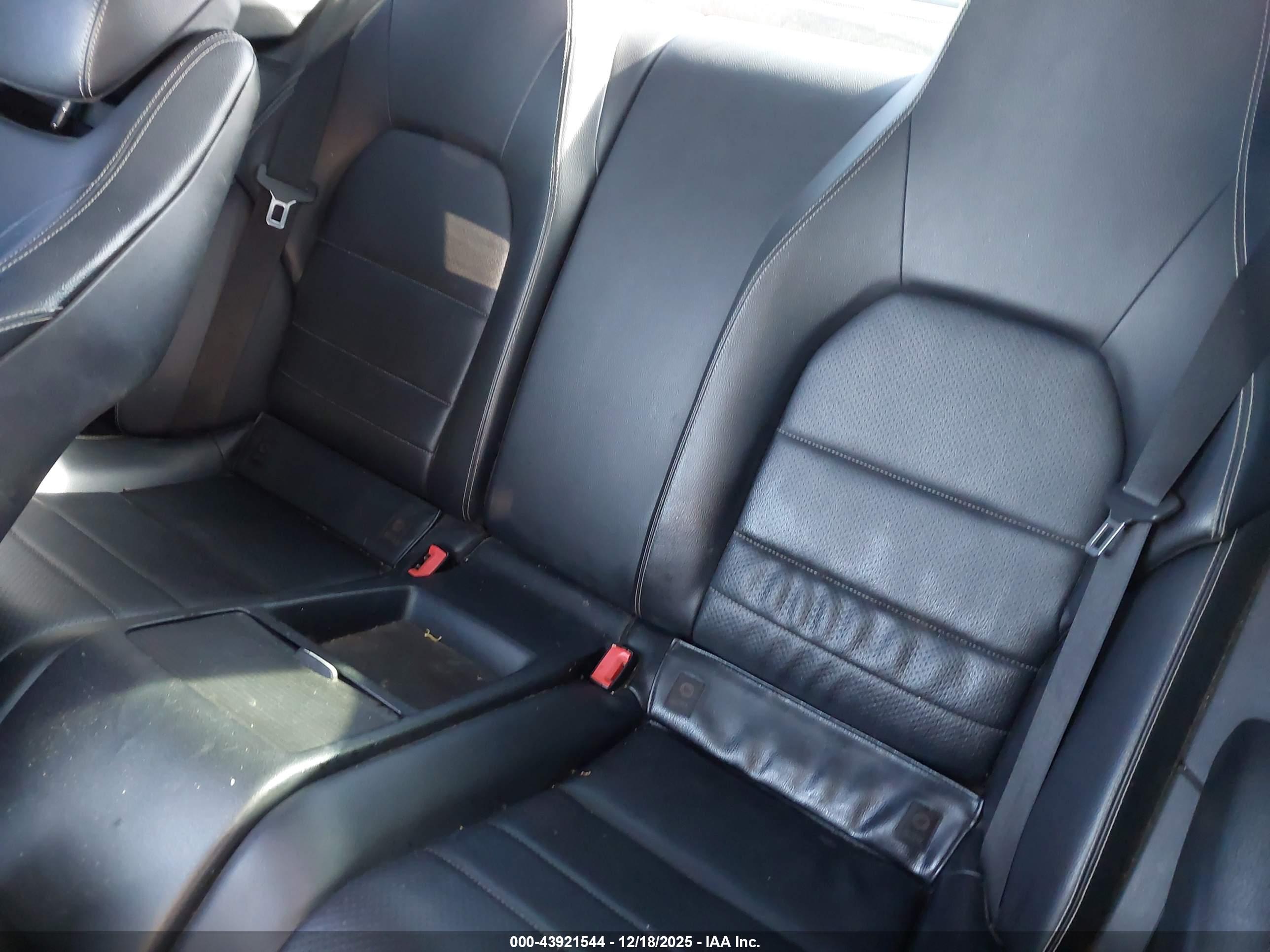 MERCEDES-BENZ C image 8
