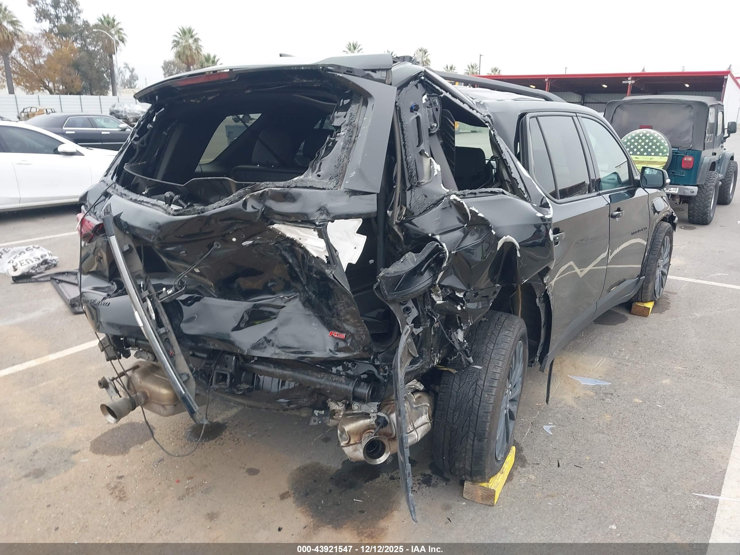 CHEVROLET TRAVERSE image 6
