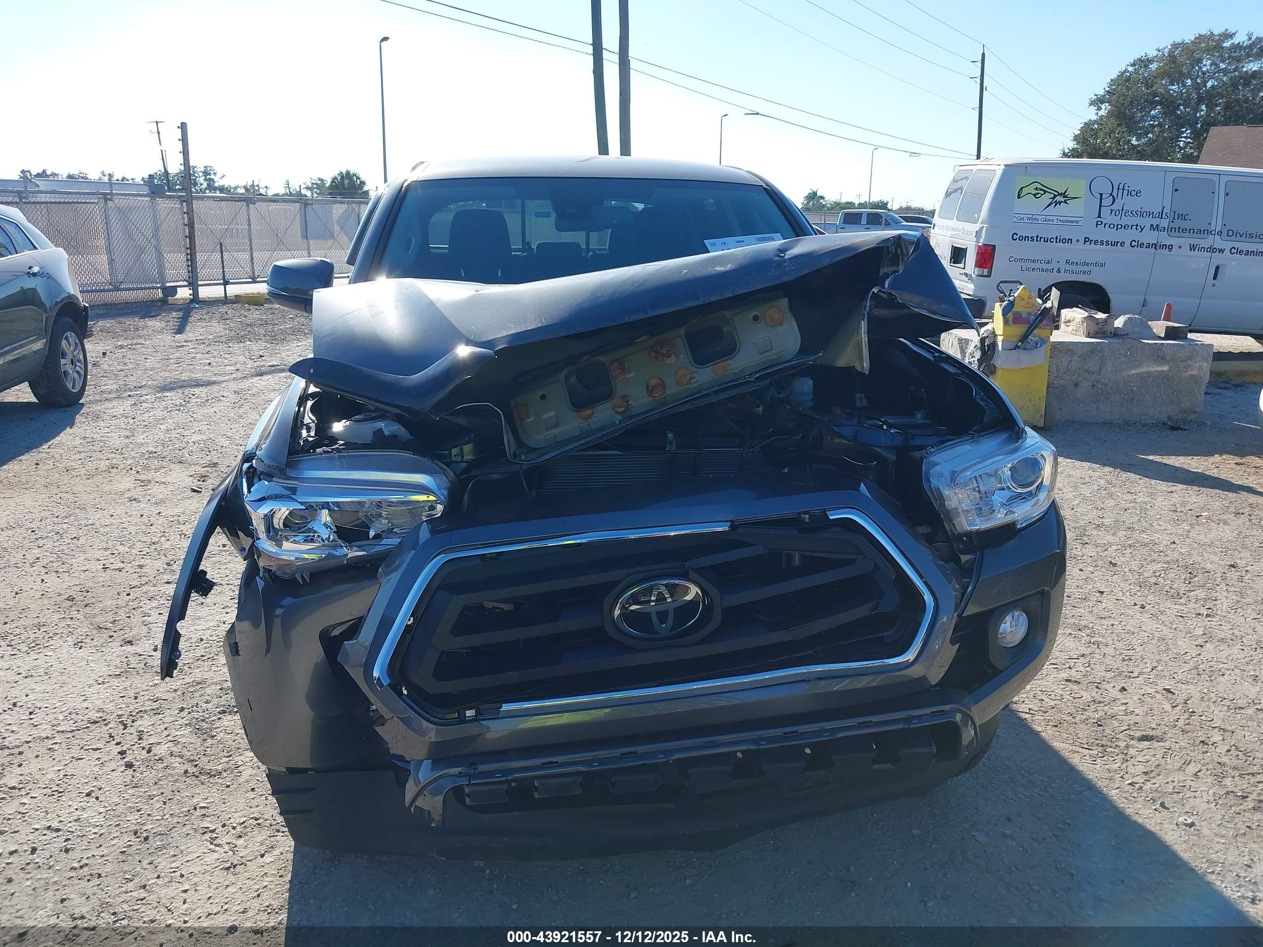 TOYOTA TACOMA image 6