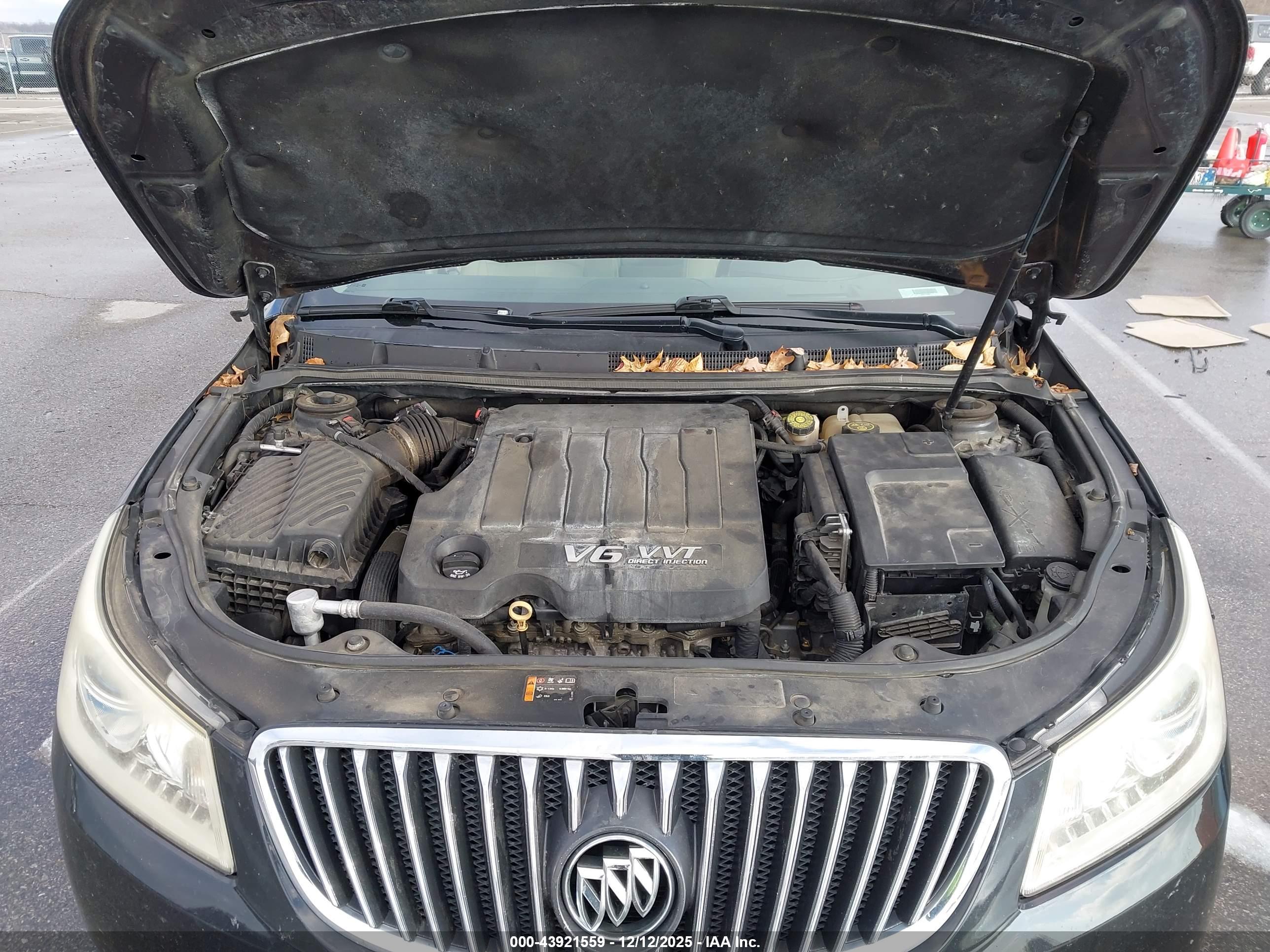 BUICK LACROSSE image 10