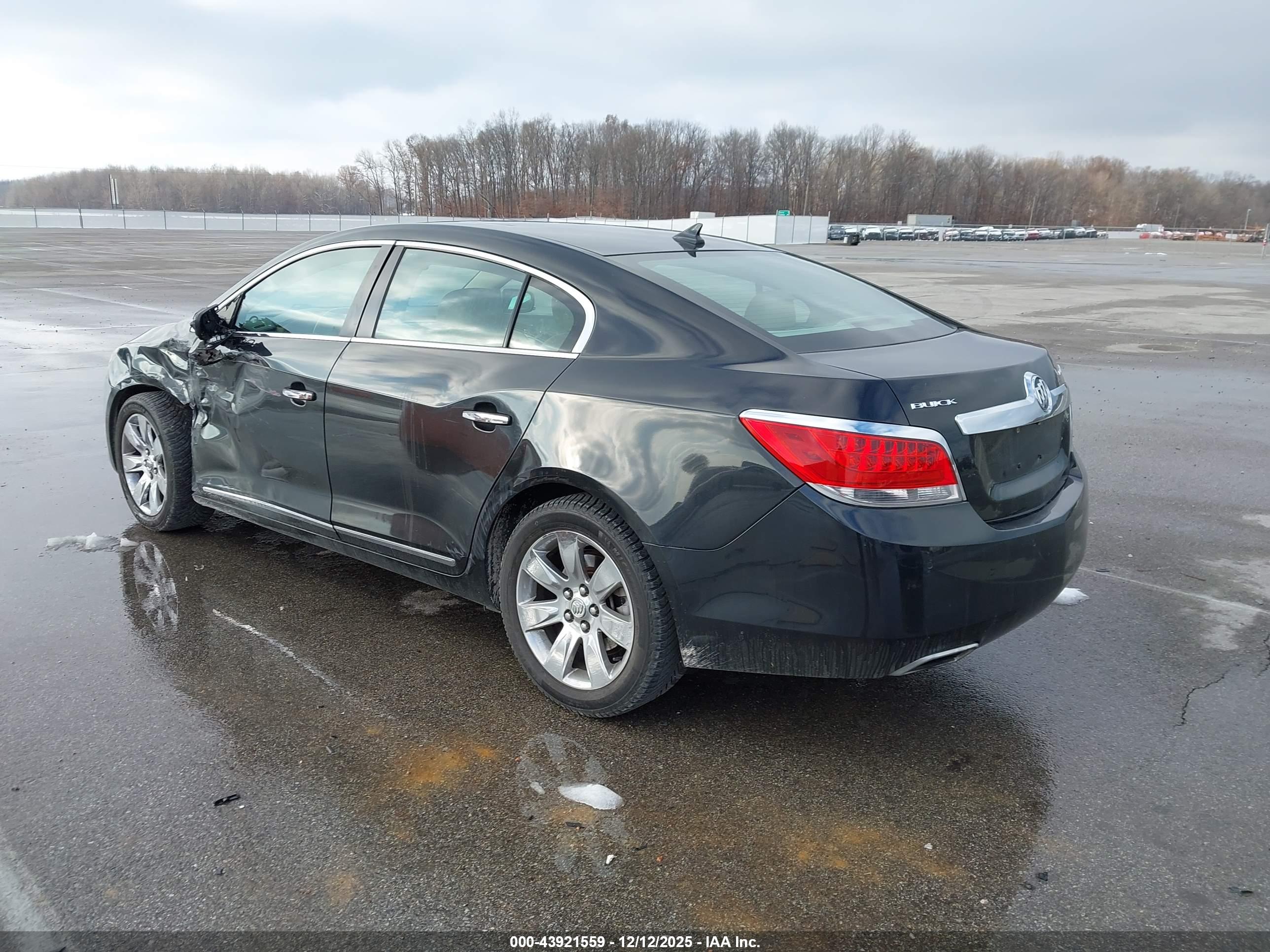 BUICK LACROSSE image 3