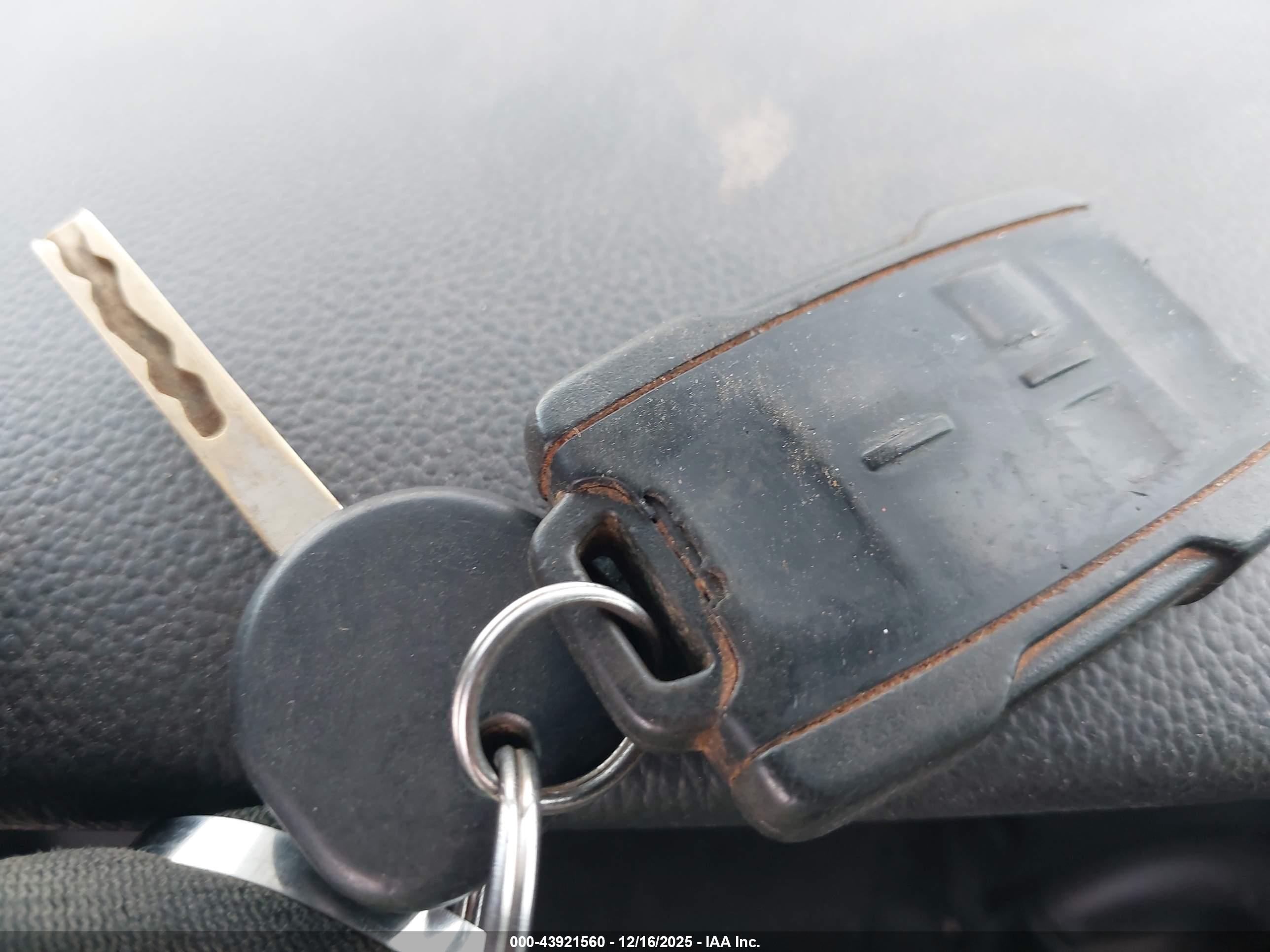 CHEVROLET SILVERADO image 11