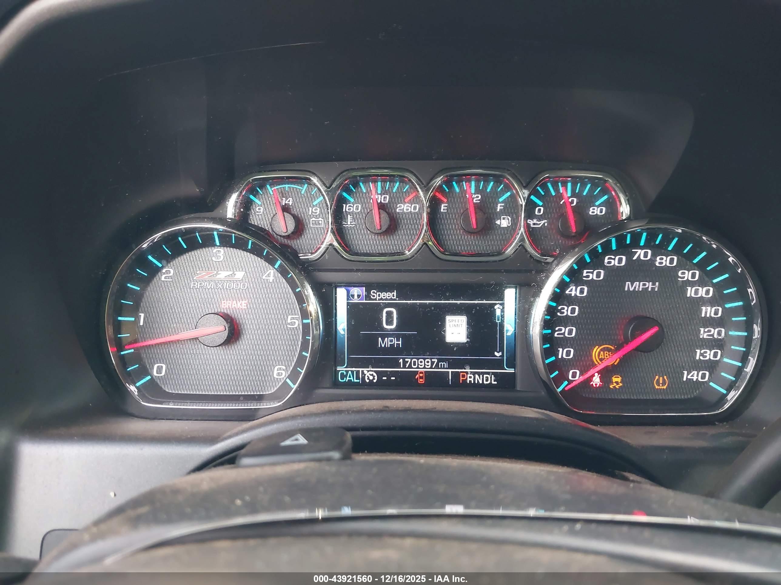 CHEVROLET SILVERADO image 7