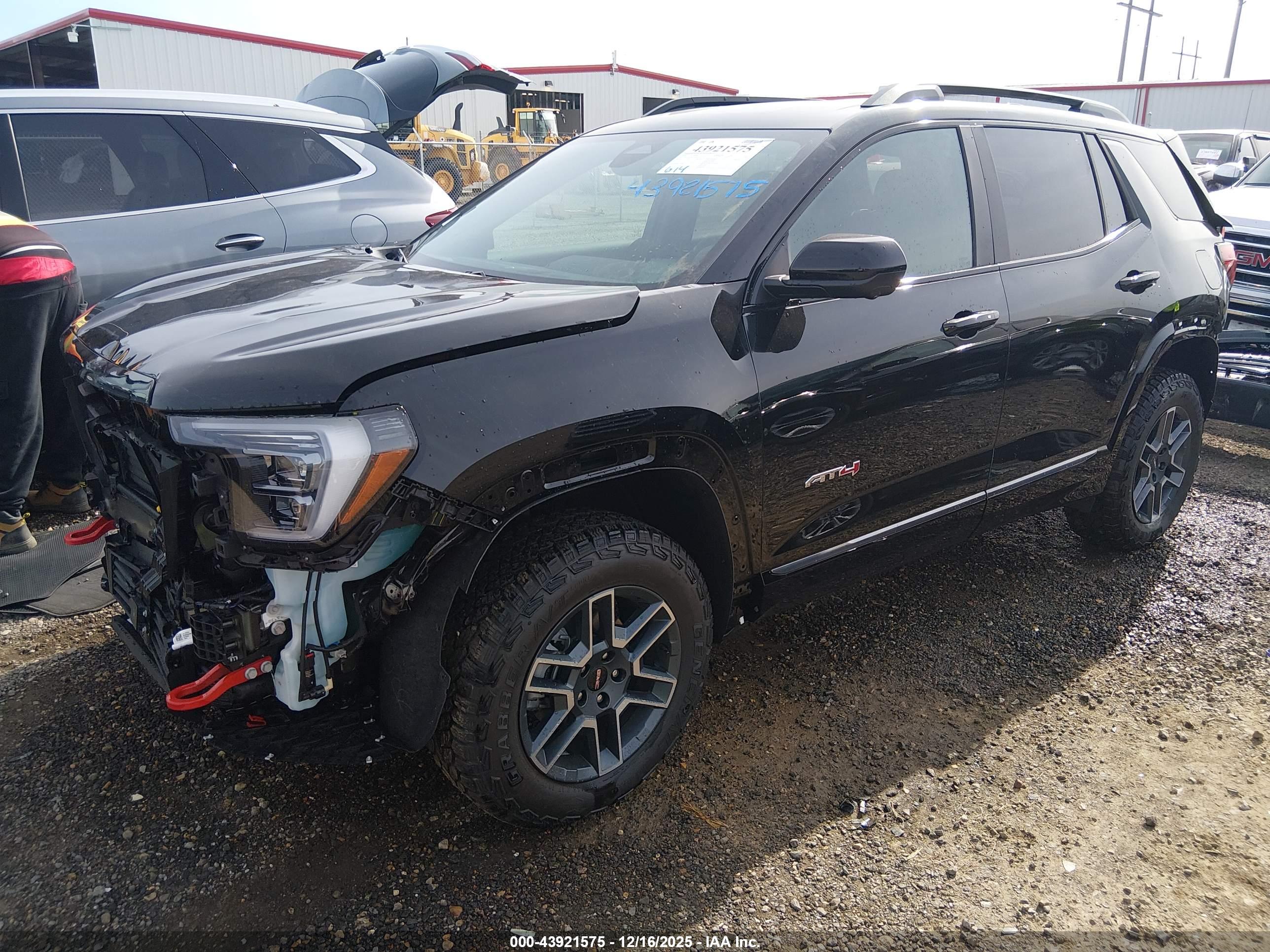 GMC TERRAIN image 2