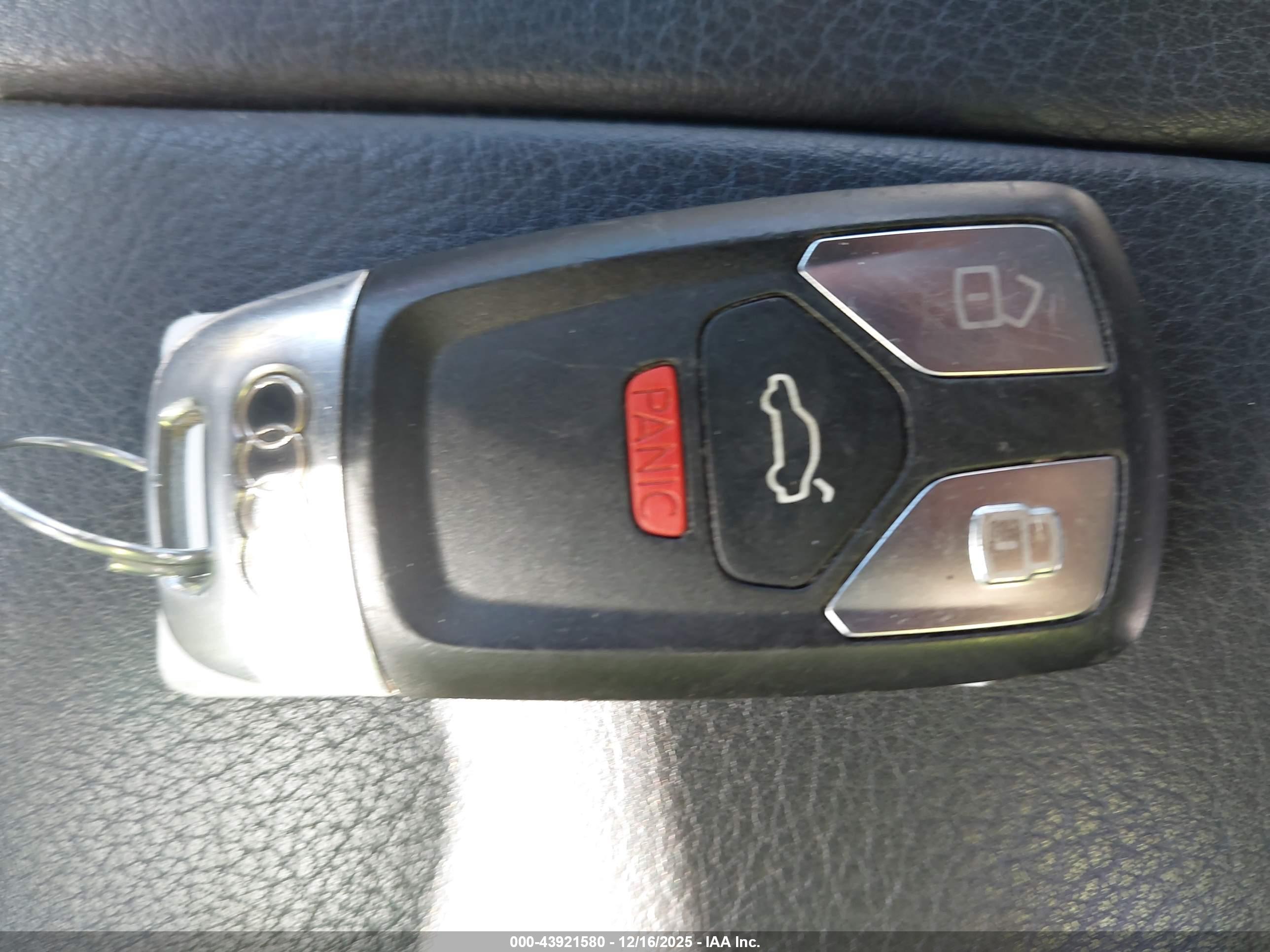 AUDI Q7 image 11