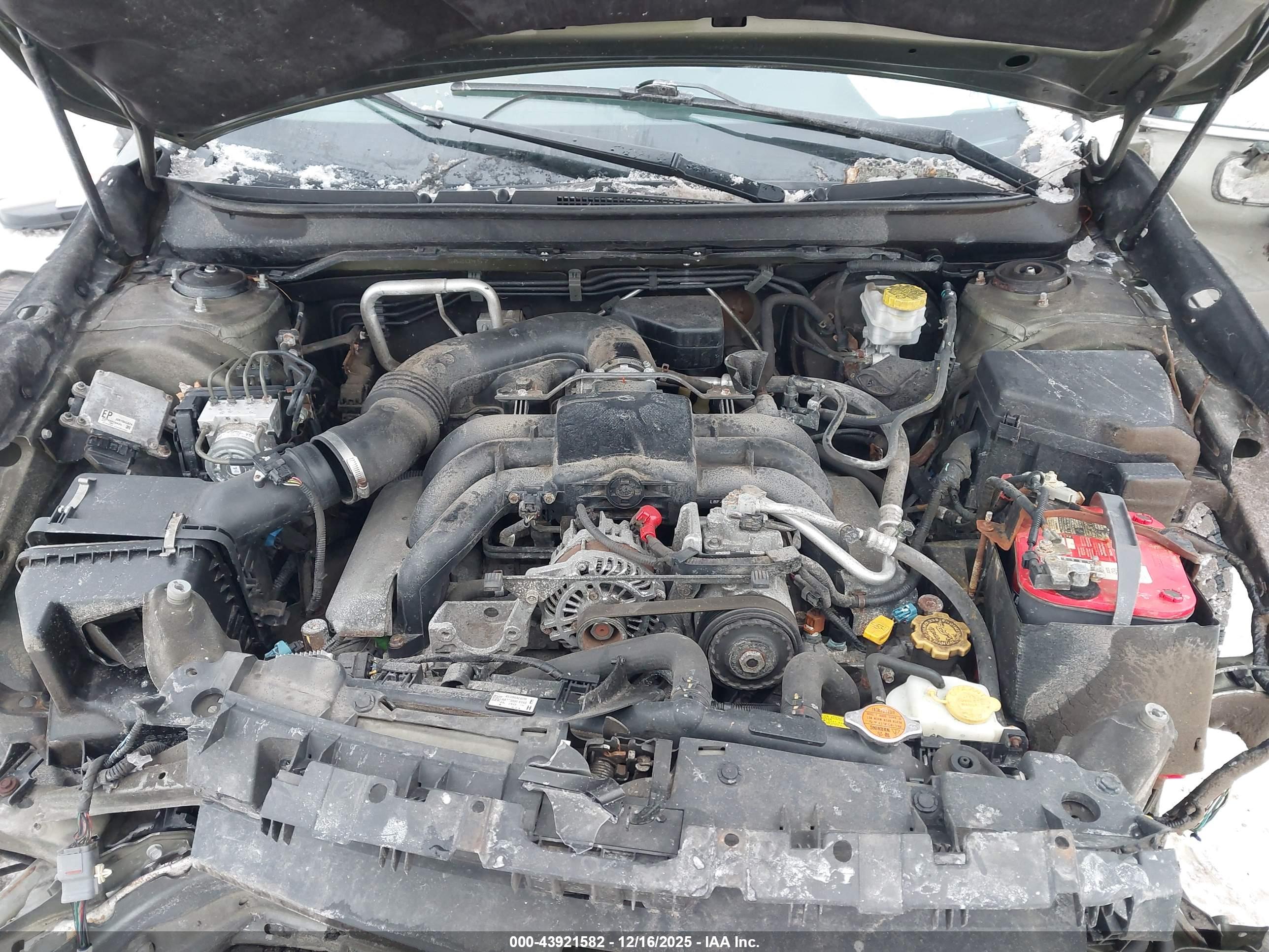 SUBARU OUTBACK image 10