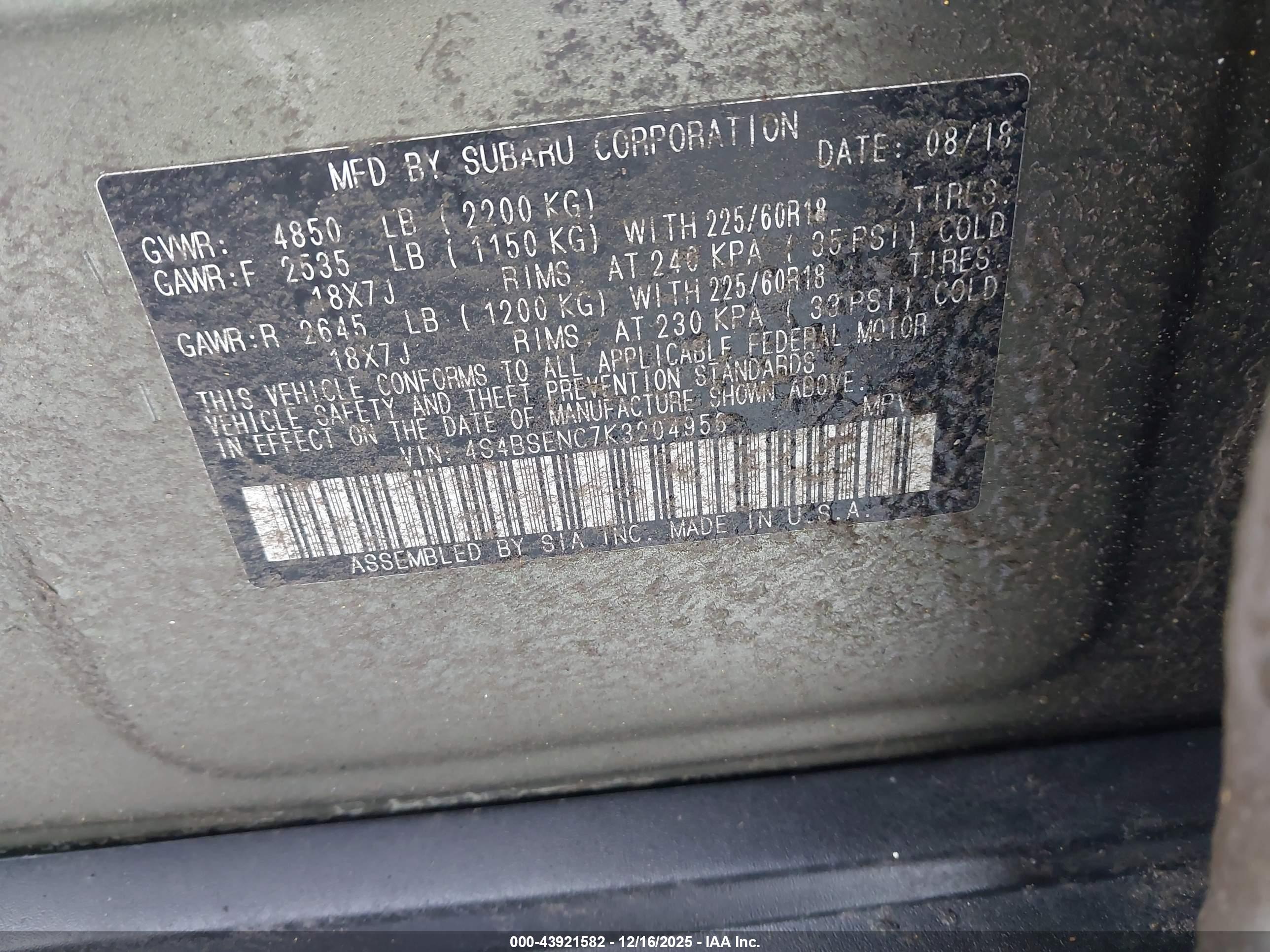 SUBARU OUTBACK image 9