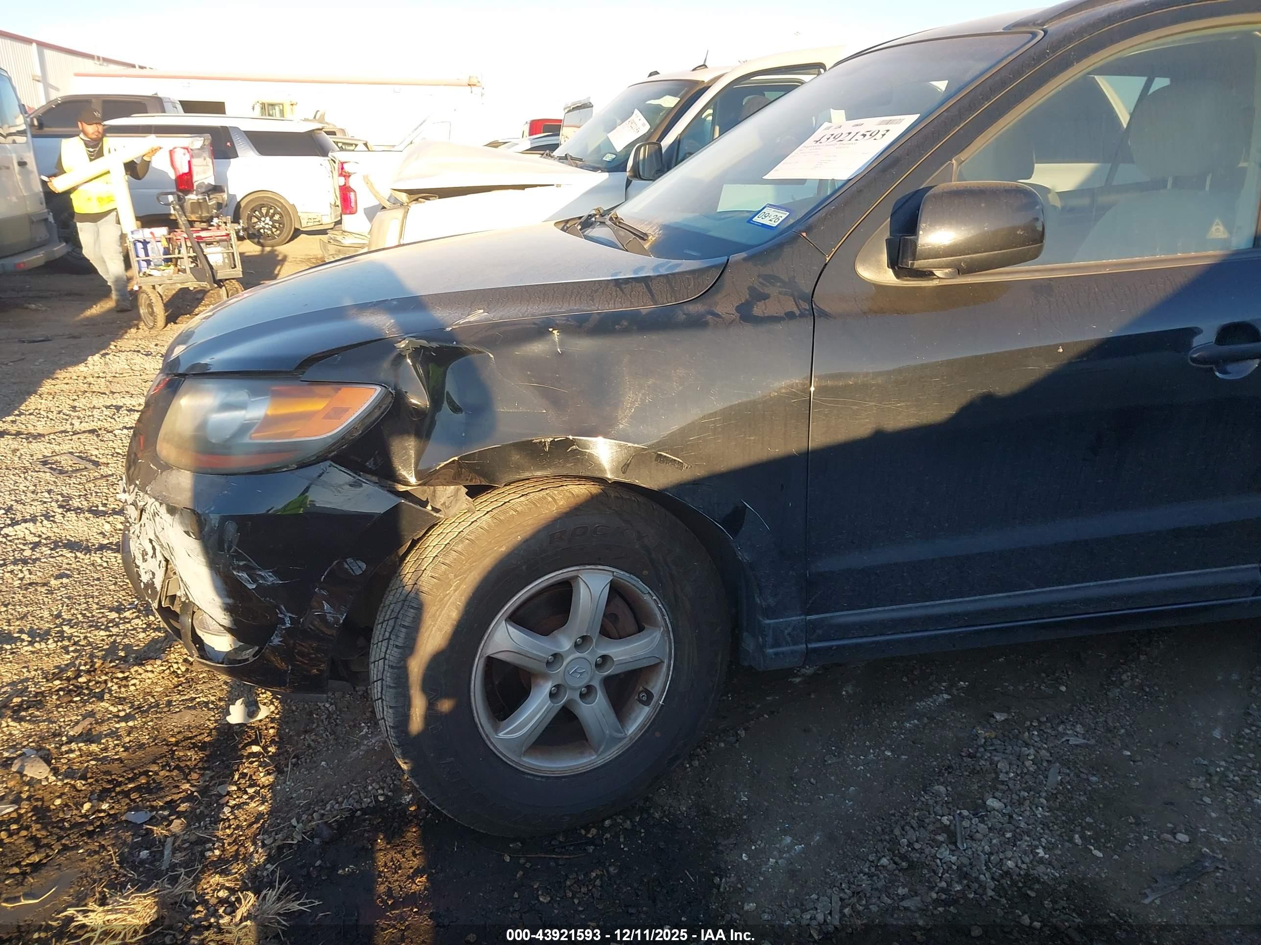 HYUNDAI SANTA image 6
