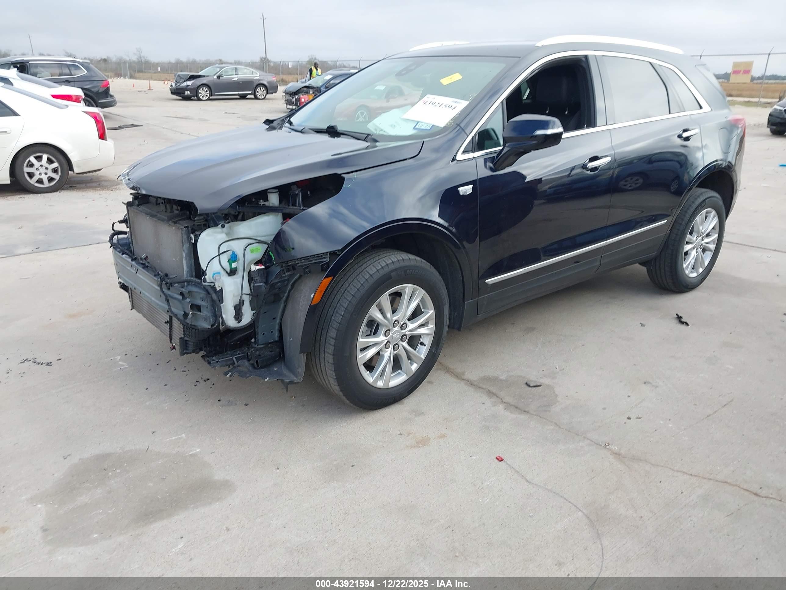 CADILLAC XT5 image 2
