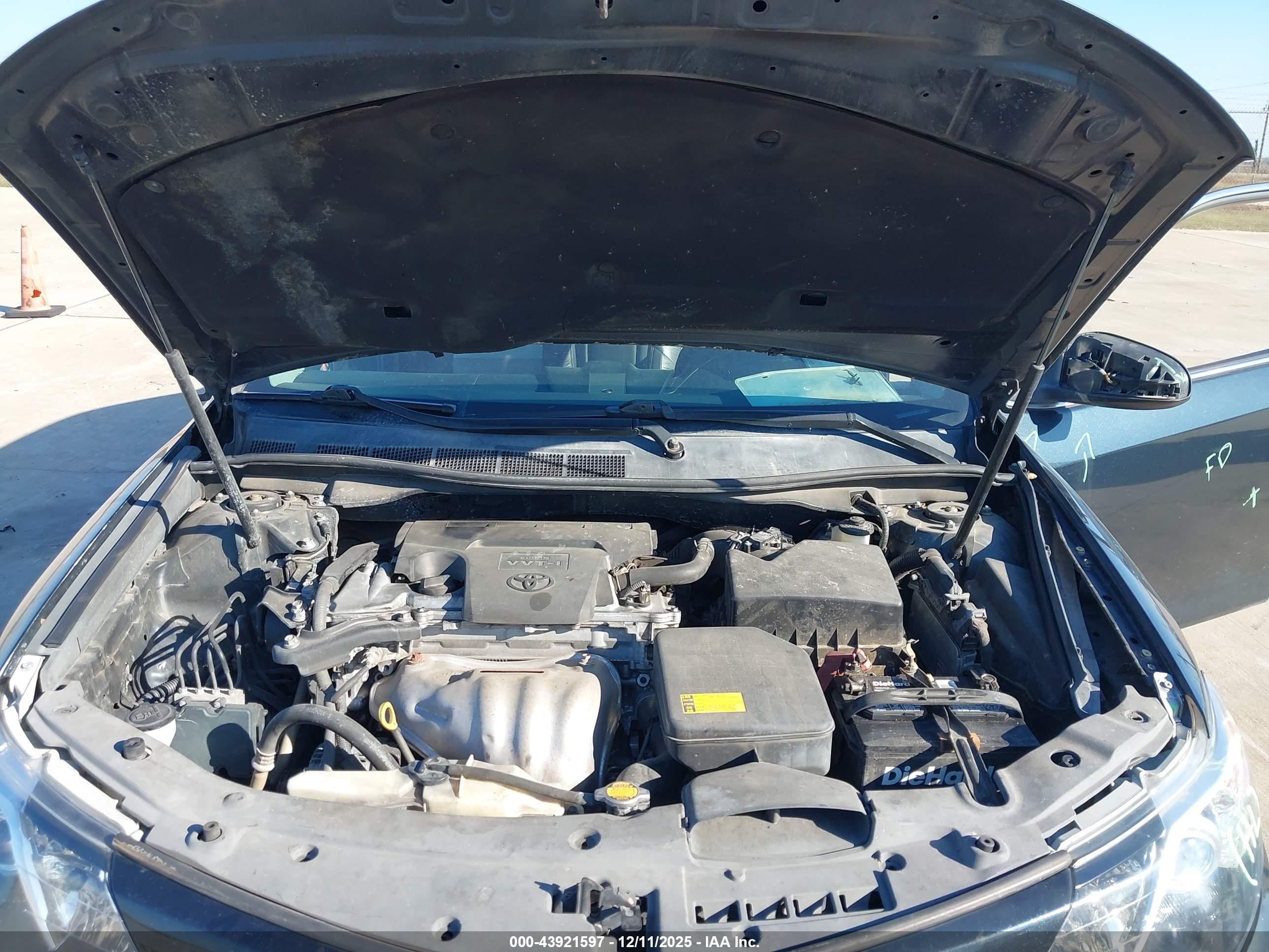TOYOTA CAMRY image 10