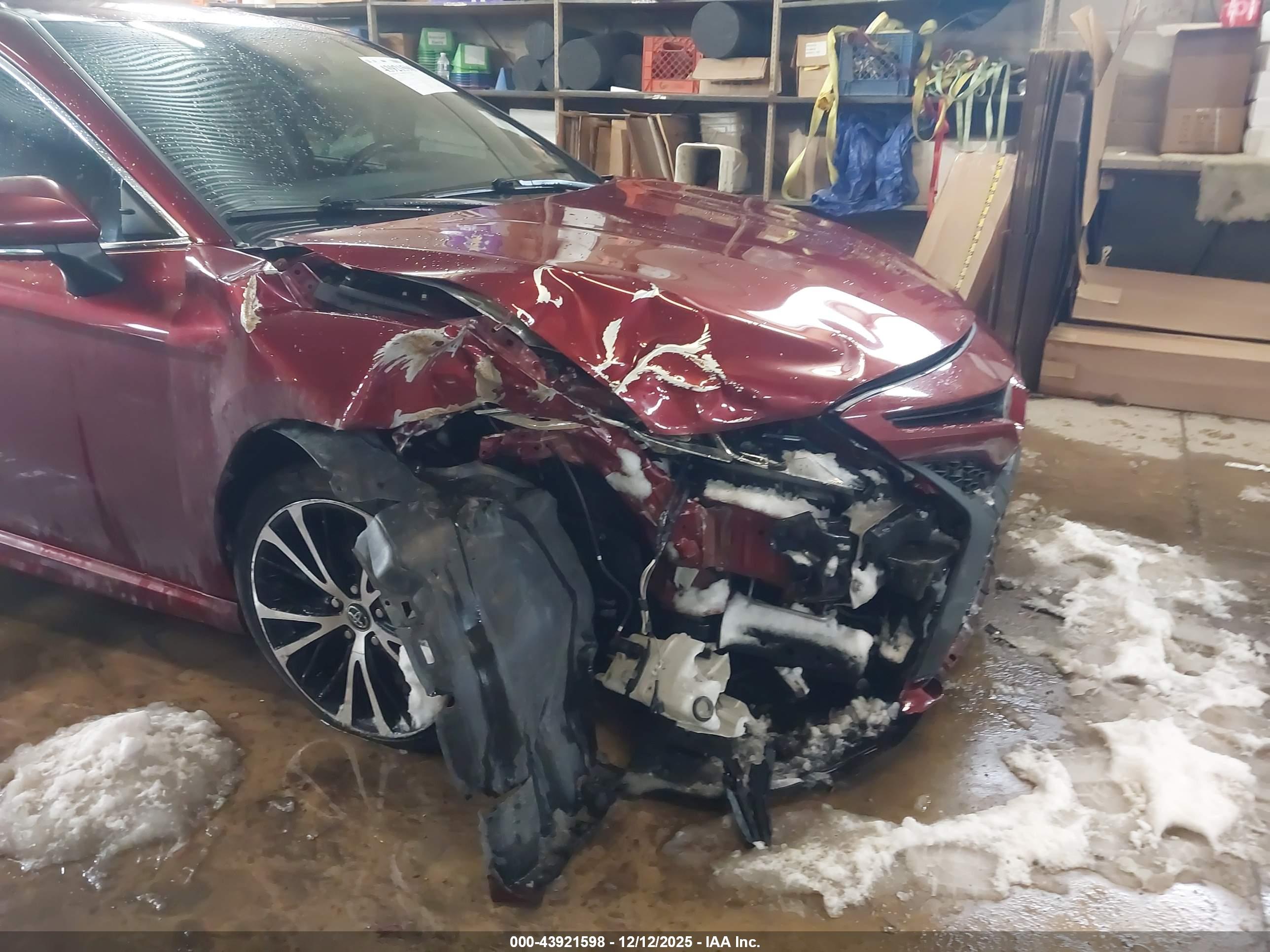 TOYOTA CAMRY image 6