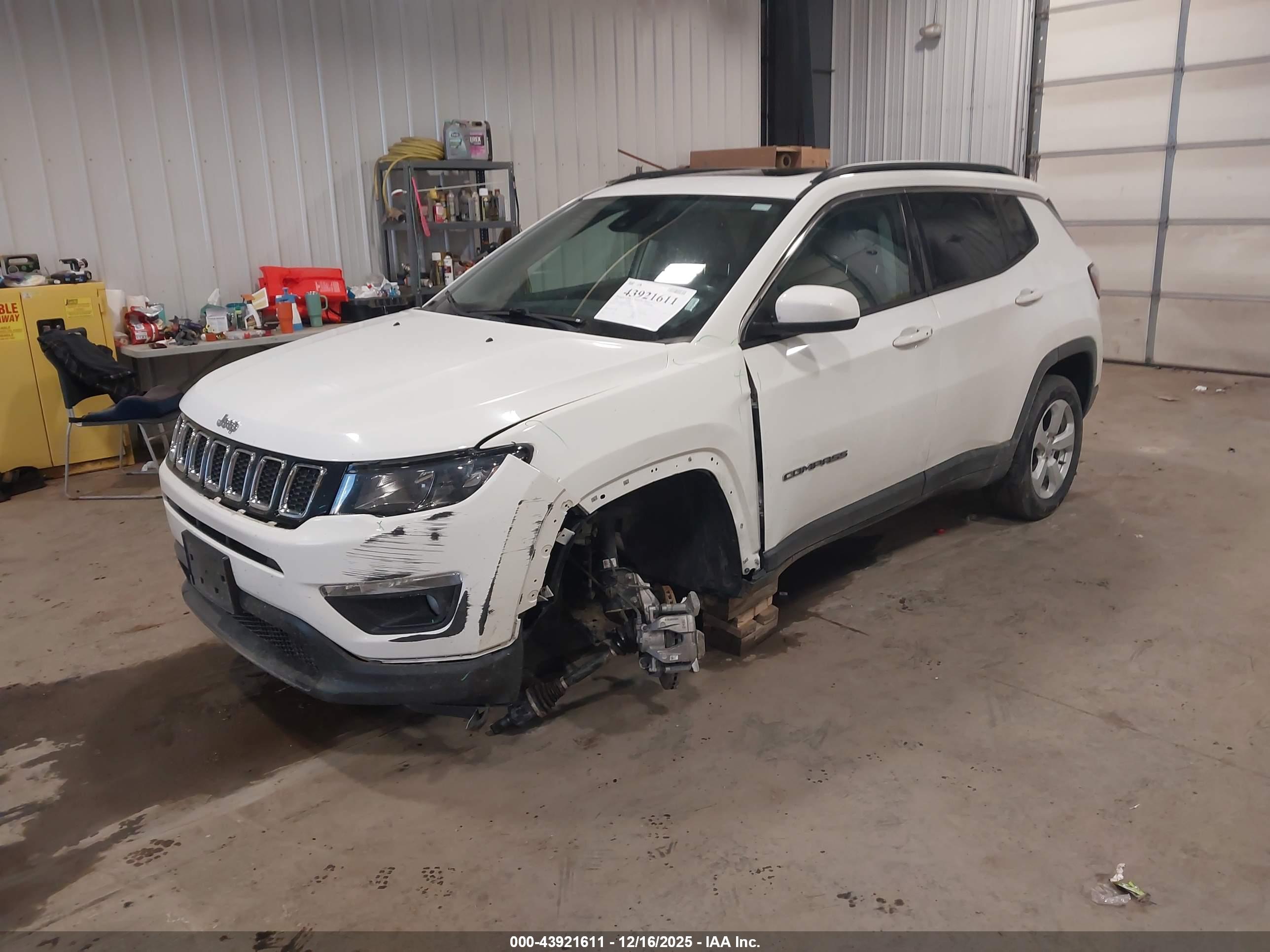 JEEP COMPASS image 2